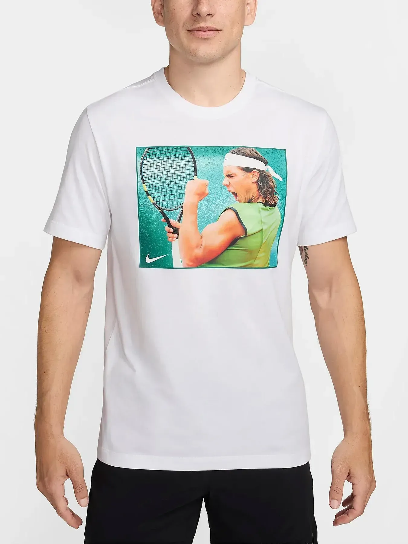 Футболка чоловіча Nike Rafa Celebration Tee (HJ3848-100)