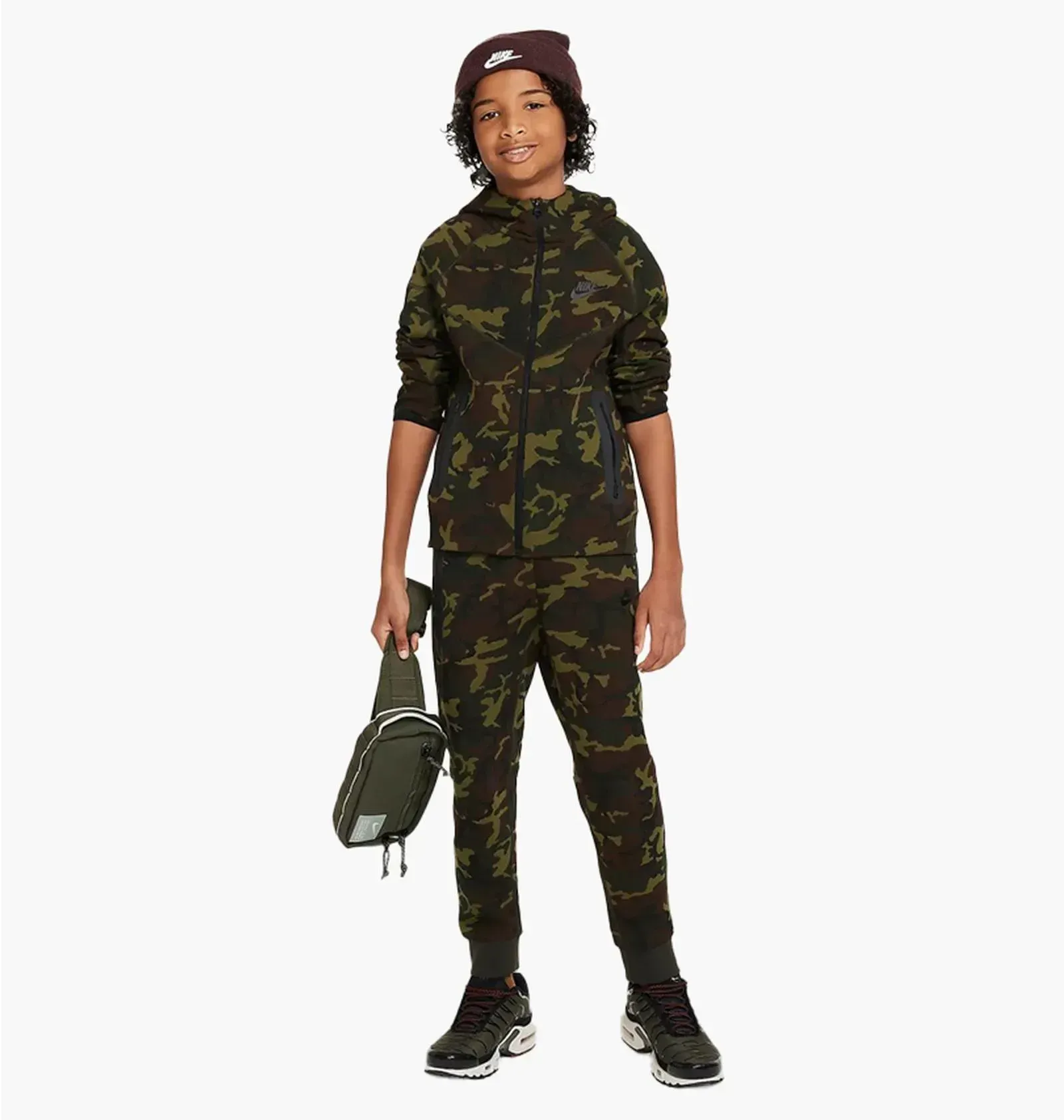 Спортивний костюм дитячий Nike Sportswear Tech Fleece Camo/Green (FN9118-010__FN9120-010)