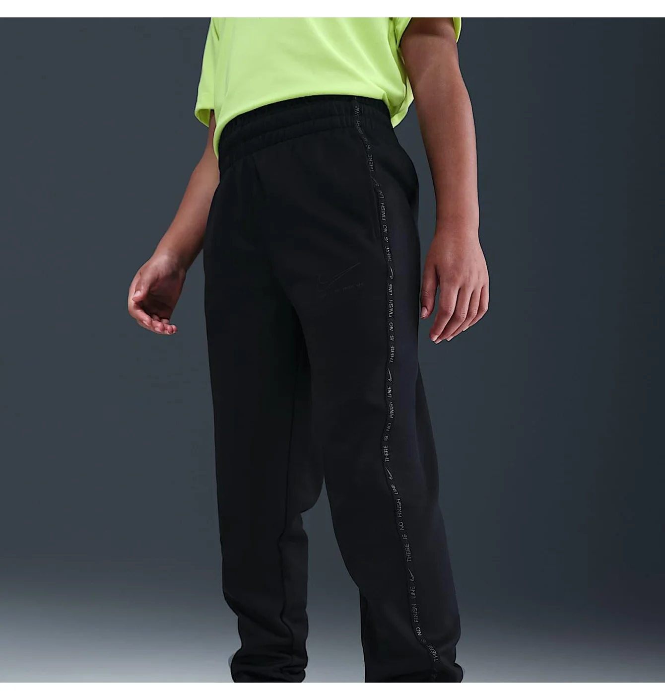 Штани дитячі Nike Sportswear Multi Older Kids Dri- F I T Trousers Black HV0654-010