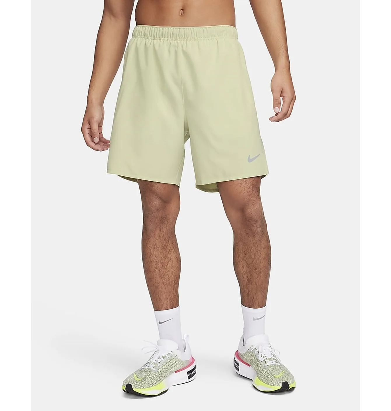 Шорти чоловічі Nike 2 W 1 Dri-Fit Challenger 18 Cm Green DV9357-371