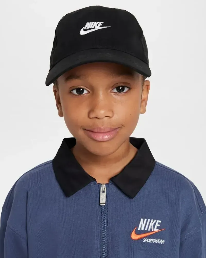 Кепка Nike Futura Curve Brim (8A2902-023)