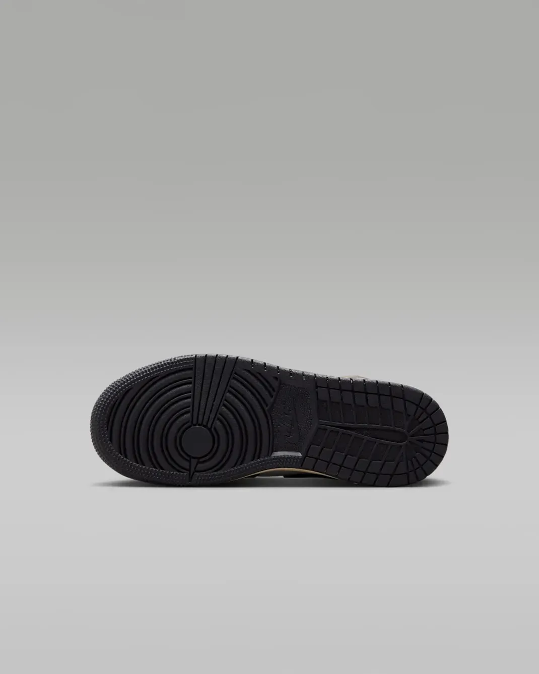 Кросівки підліткові Jordan Air 1 Mid Se Gs (HQ2014-100)