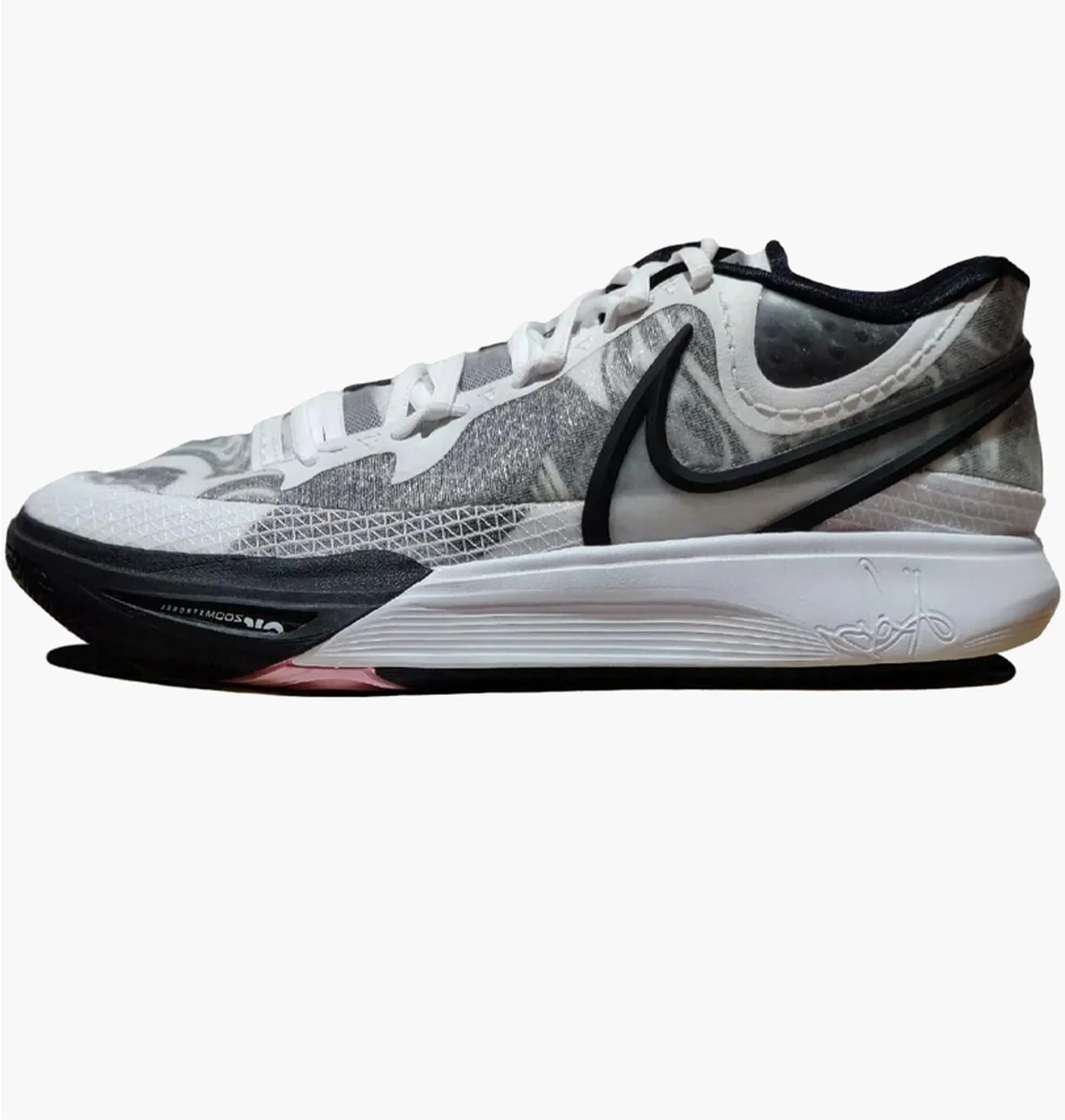 Кросівки чоловічі Nike Kyrie 8 Grey DJ6017-101