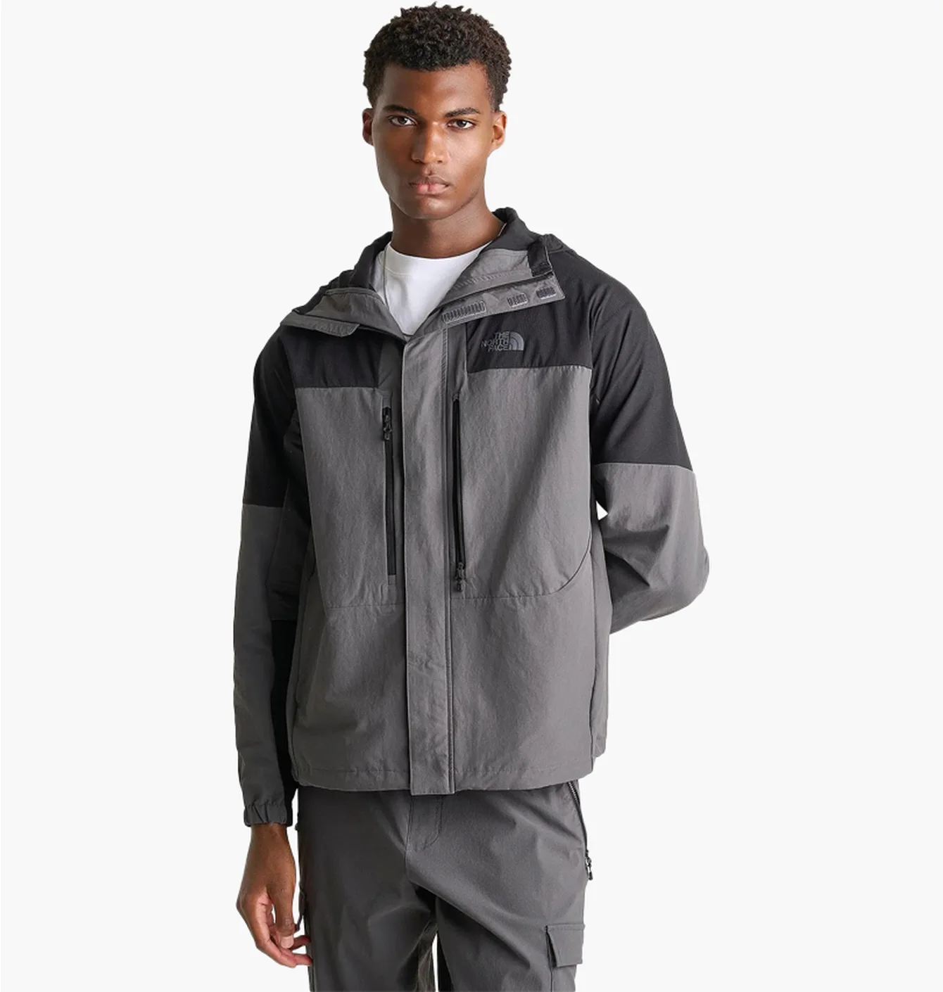 Вітровка чоловіча The North Face Trishull Woven Full-Zip Hooded Grey NF0A8HCT