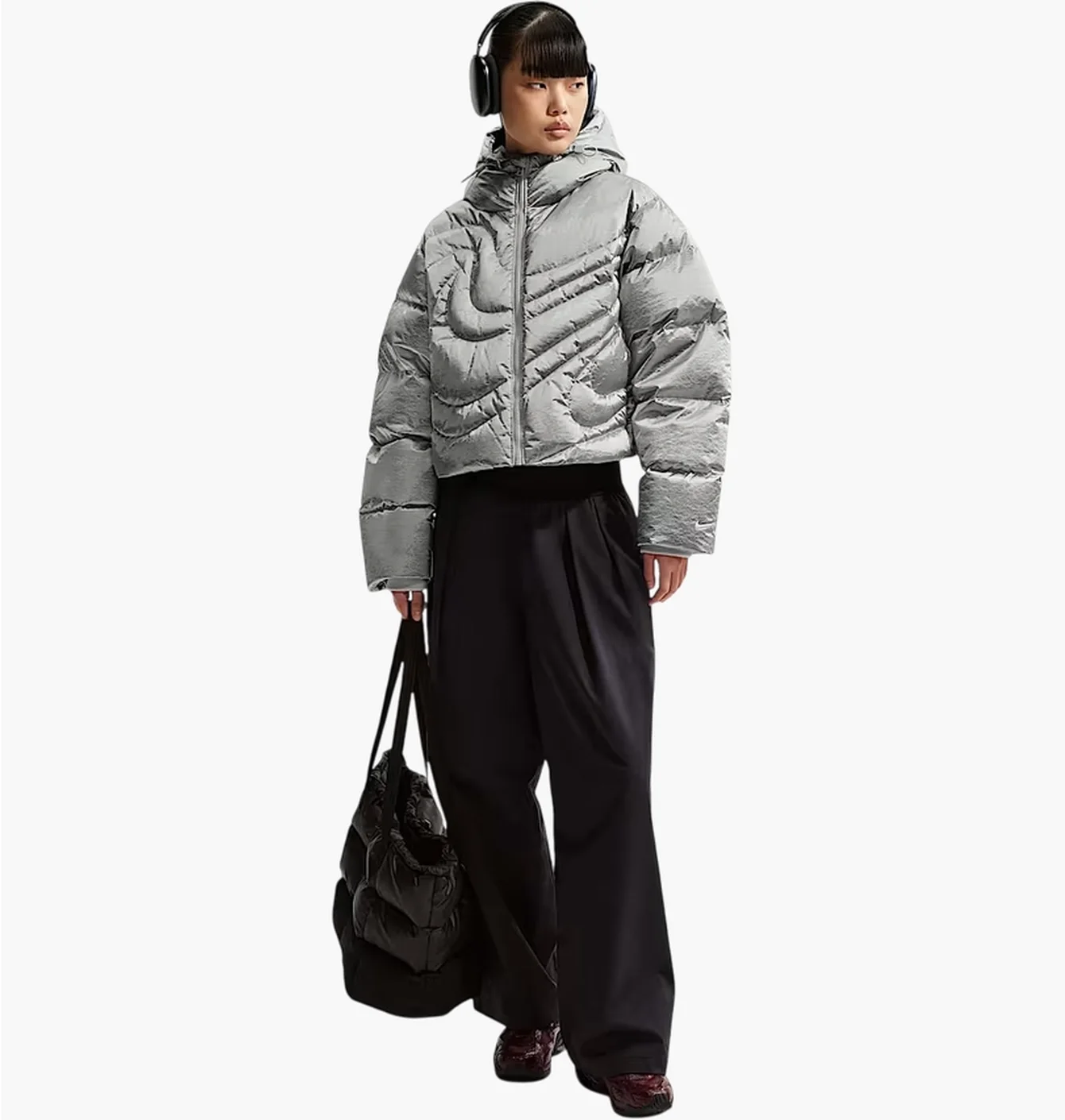Куртка жіноча Nike Sportswear Swoosh Series Therma-Fit Oversized Down Puffer Metallic/Grey IB2003-095