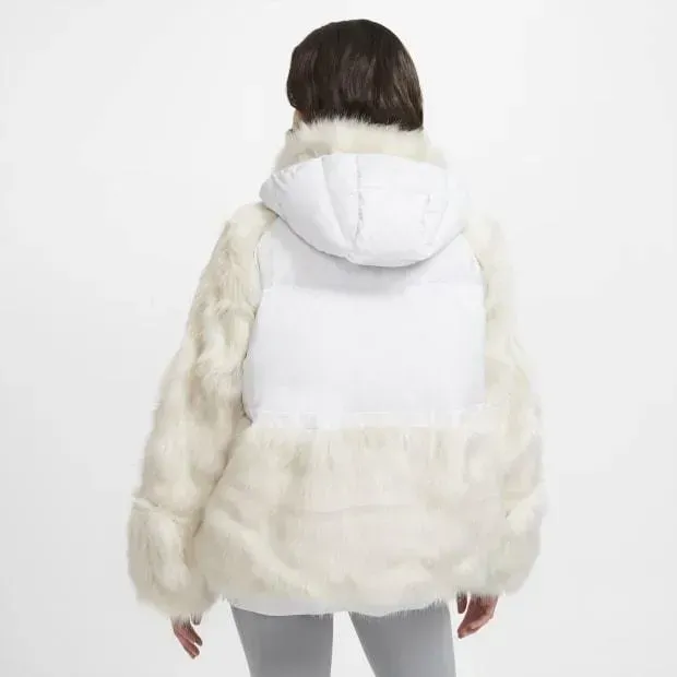 Куртка жіноча Nike Parka Down Fill Faux Fur Pure Platinum (CT3267-043)