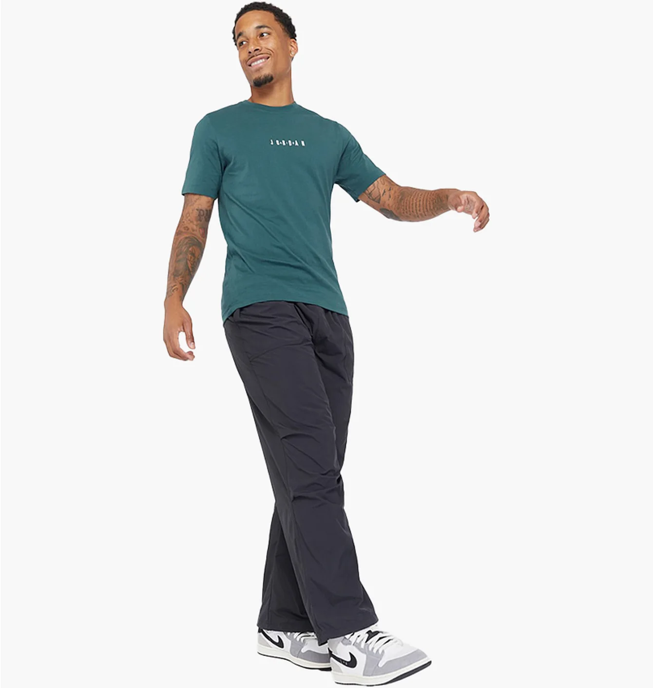 Штани чоловічі Air Jordan Essentials Woven Pants Black FV7306-010