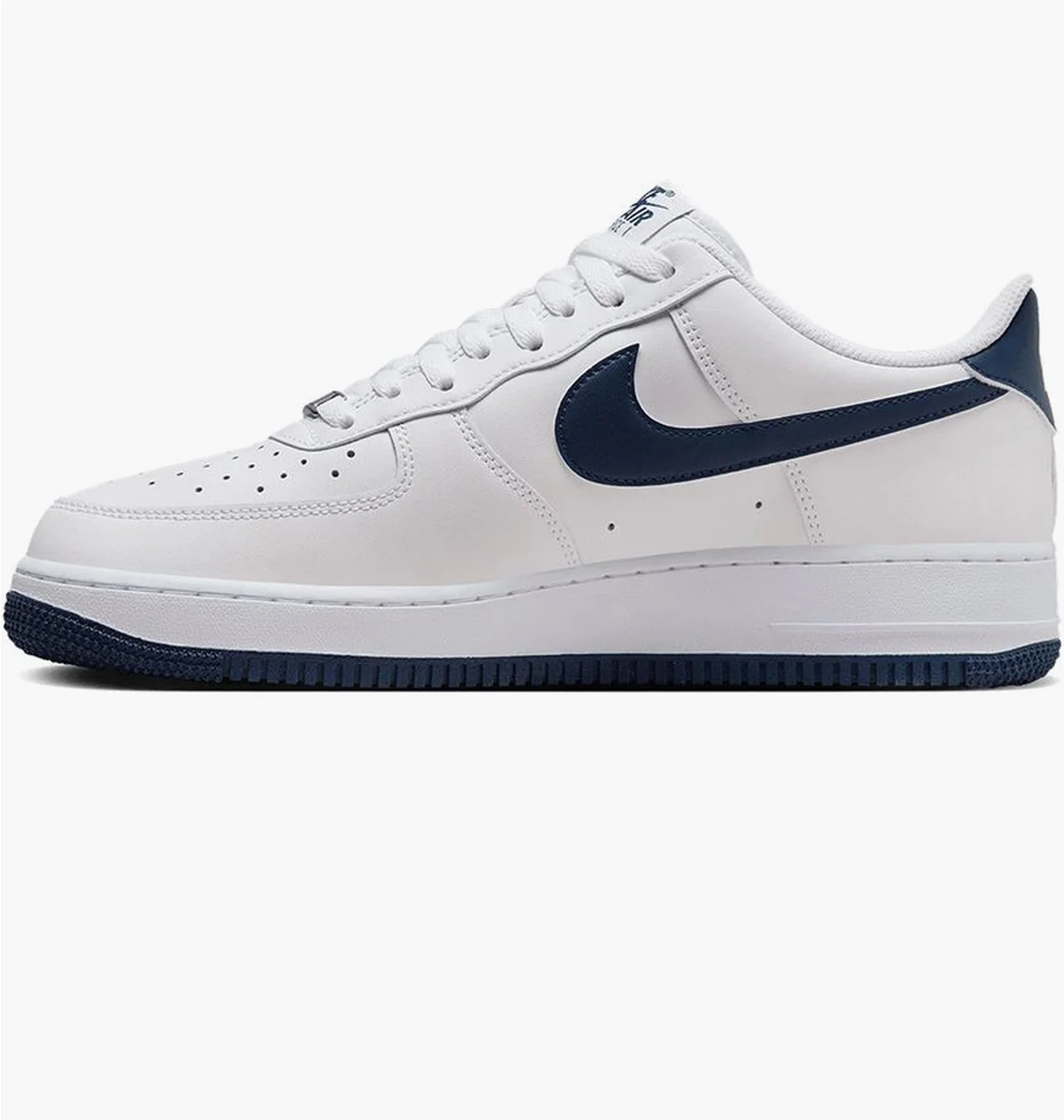 Кросівки чоловічі Nike Air Force 1 `07 White Navy White FJ4146-104