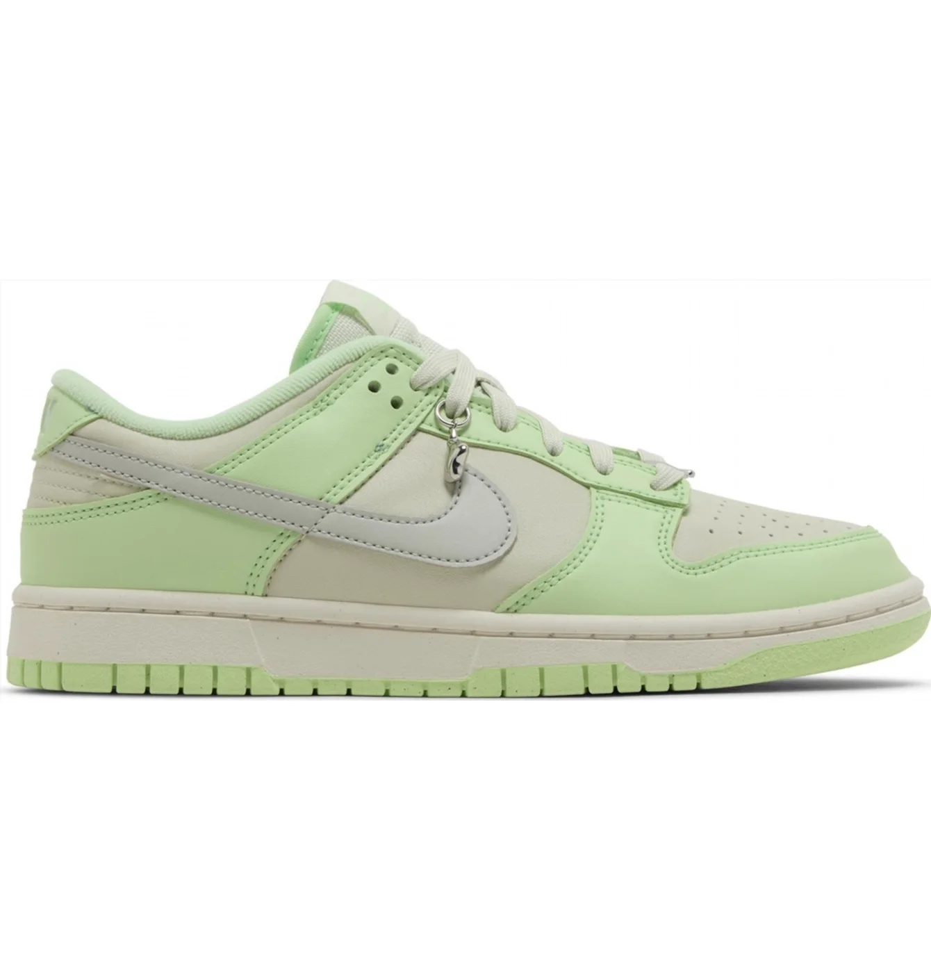 Кросівки жіночі Nike Dunk Low Next Nature Green FN6344-001