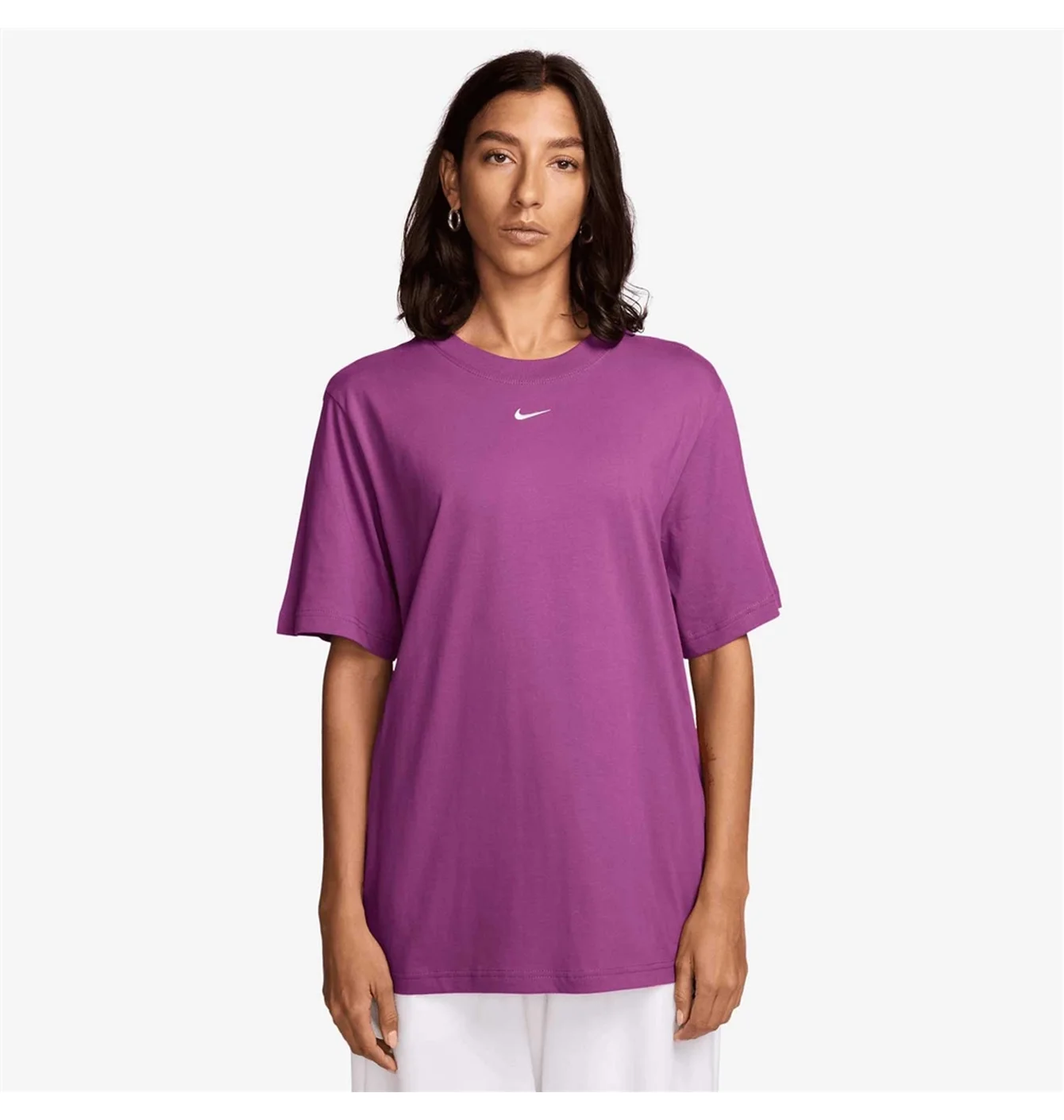 Футболка жіноча Nike Sportswear Violet FD4149-518