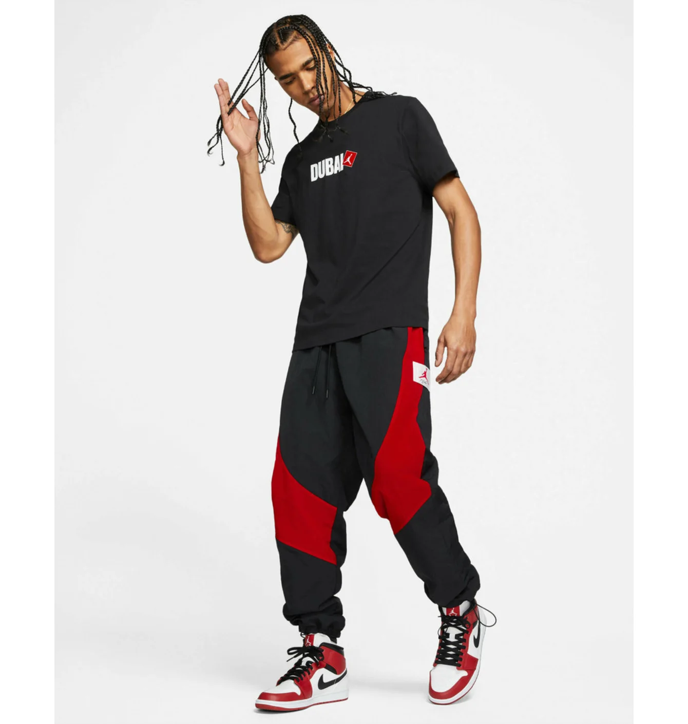 Футболка чоловіча Air Jordan Dubai City T-Shirt Black DD8033-010