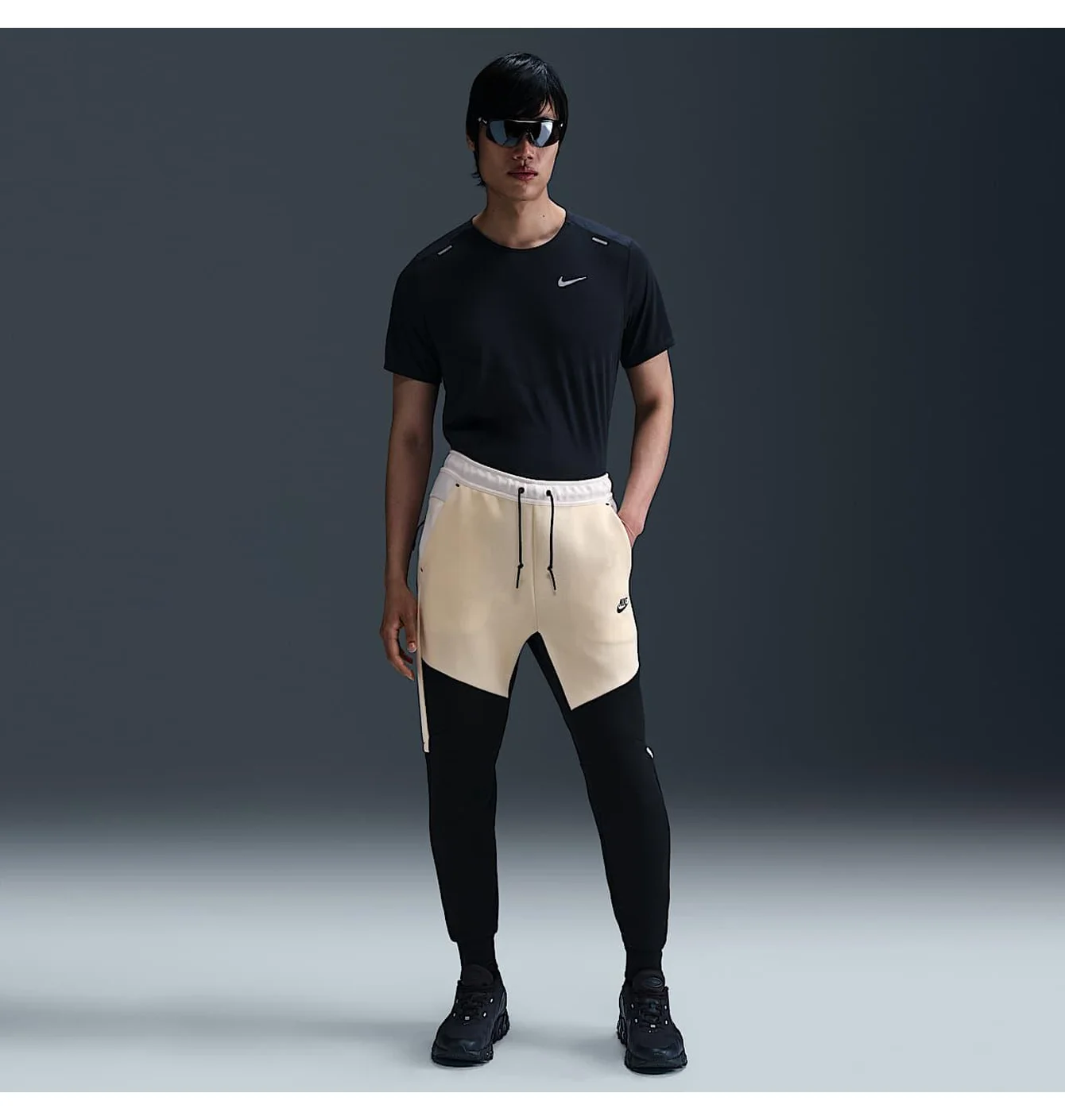 Штани чоловічі Nike Tech Fleece Beige/Black HV0959-114