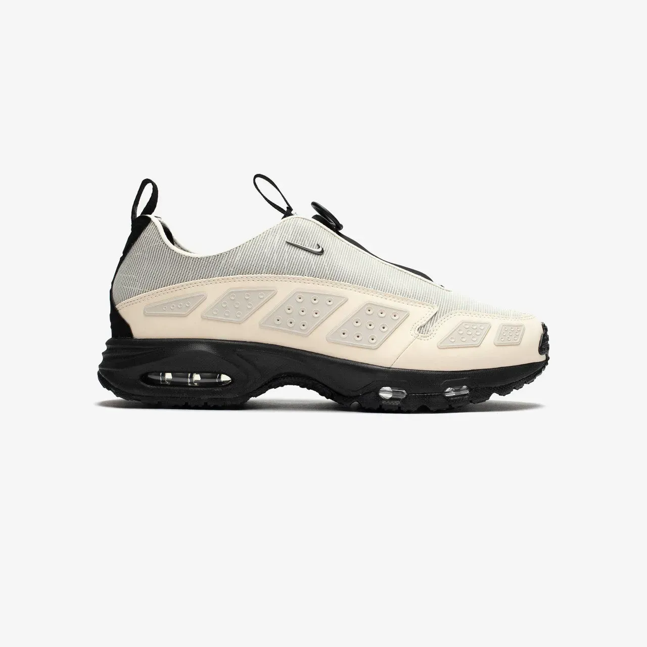 Кросівки жіночі Nike Air Max Sndr (HQ4190-001)