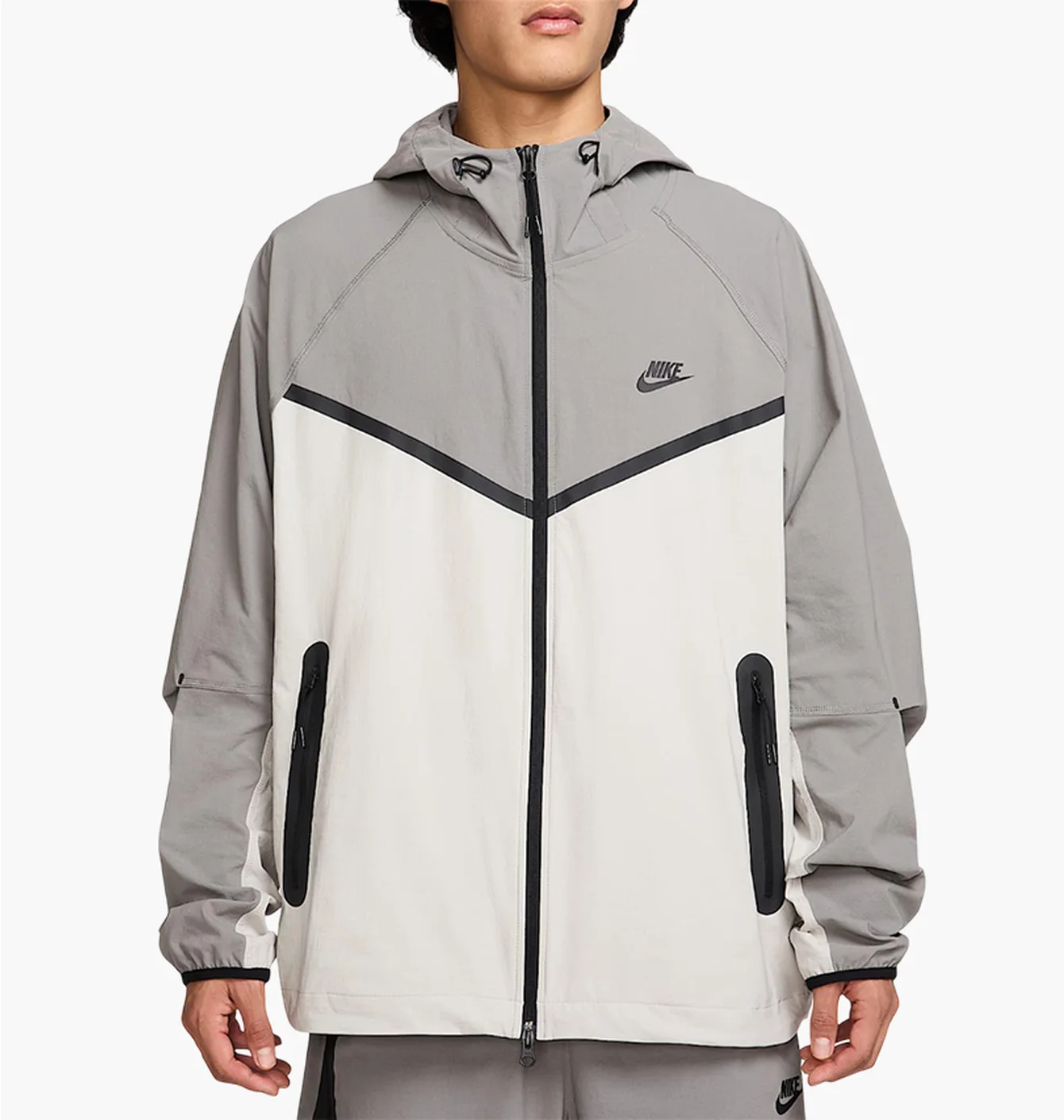 Вітровка чоловіча Nike Tech Woven Grey HM7151-014