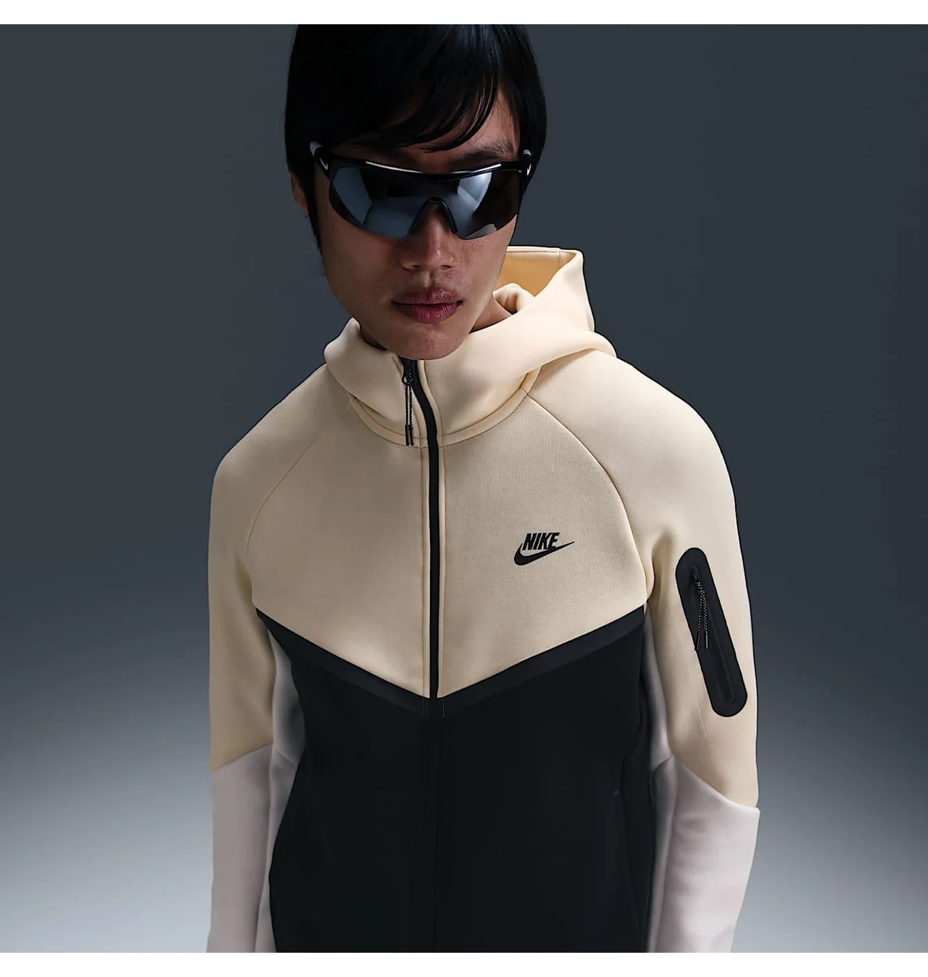 Толстовка чоловіча Nike Sportswear Tech Fleece Windrunner Beige/Black HV0949-114