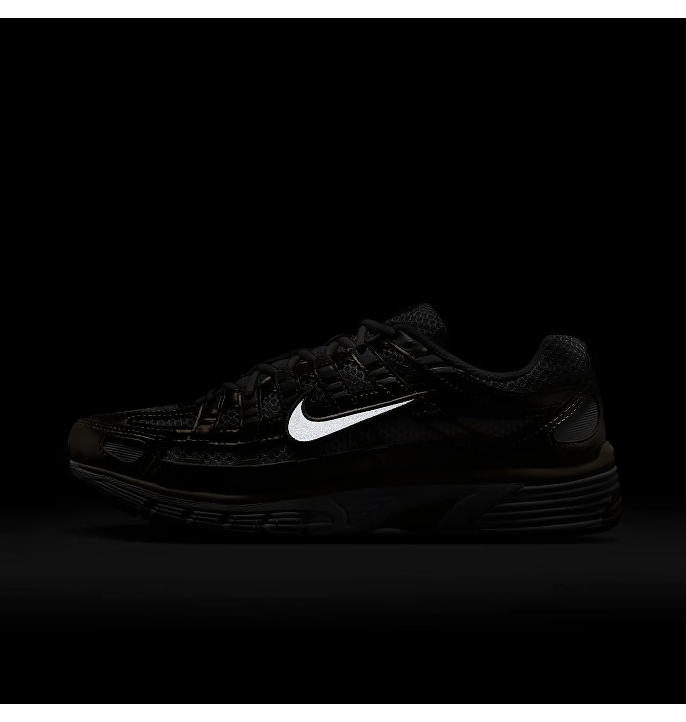Кросівки унісекс Nike P-6000 White/Gold IF1787-100