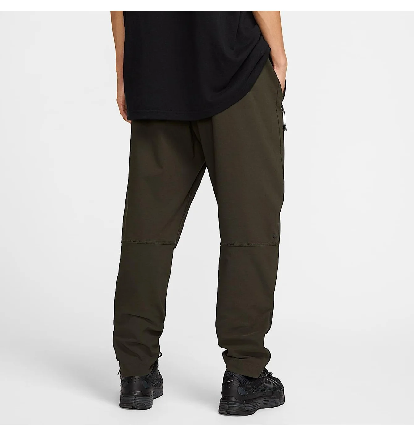 Штани чоловічі Nike Tech Green HM8241-355