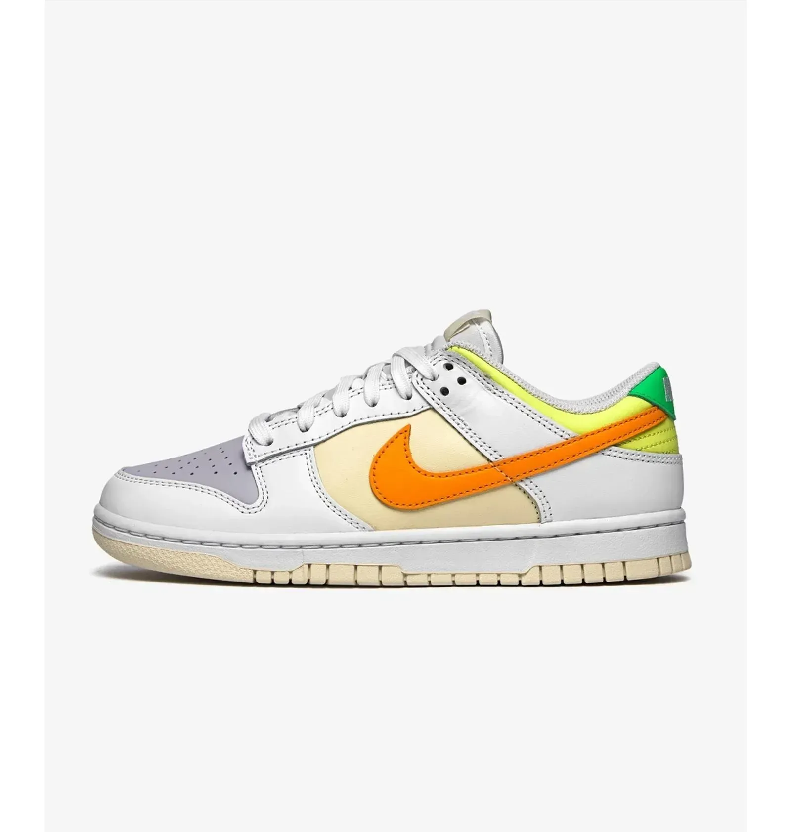 Кросівки жіночі Nike Dunk Low Sundial White (FJ4742-100)