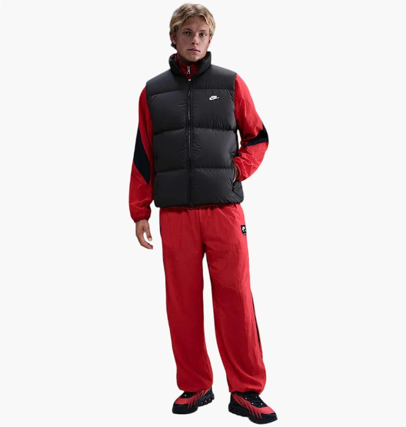 Жилетка чоловіча Nike Club Puffer Black IB2977-010
