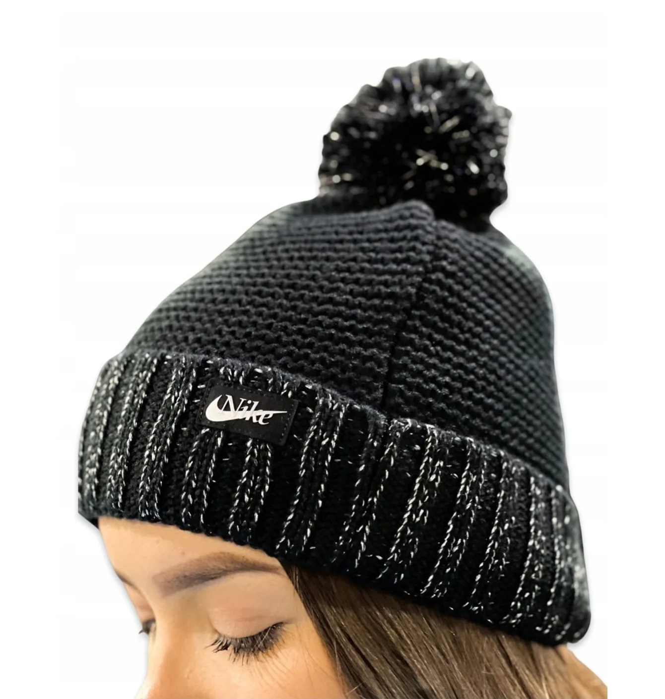 Шапка жіноча Nike Beanie Black/Grey DO8199-010