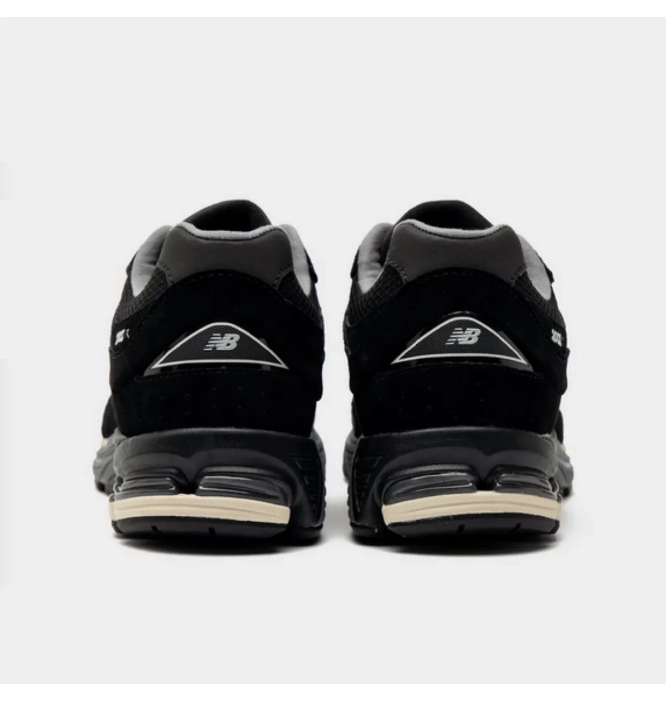 Кросівки унісекс New Balance 2002R Black M2002RRC