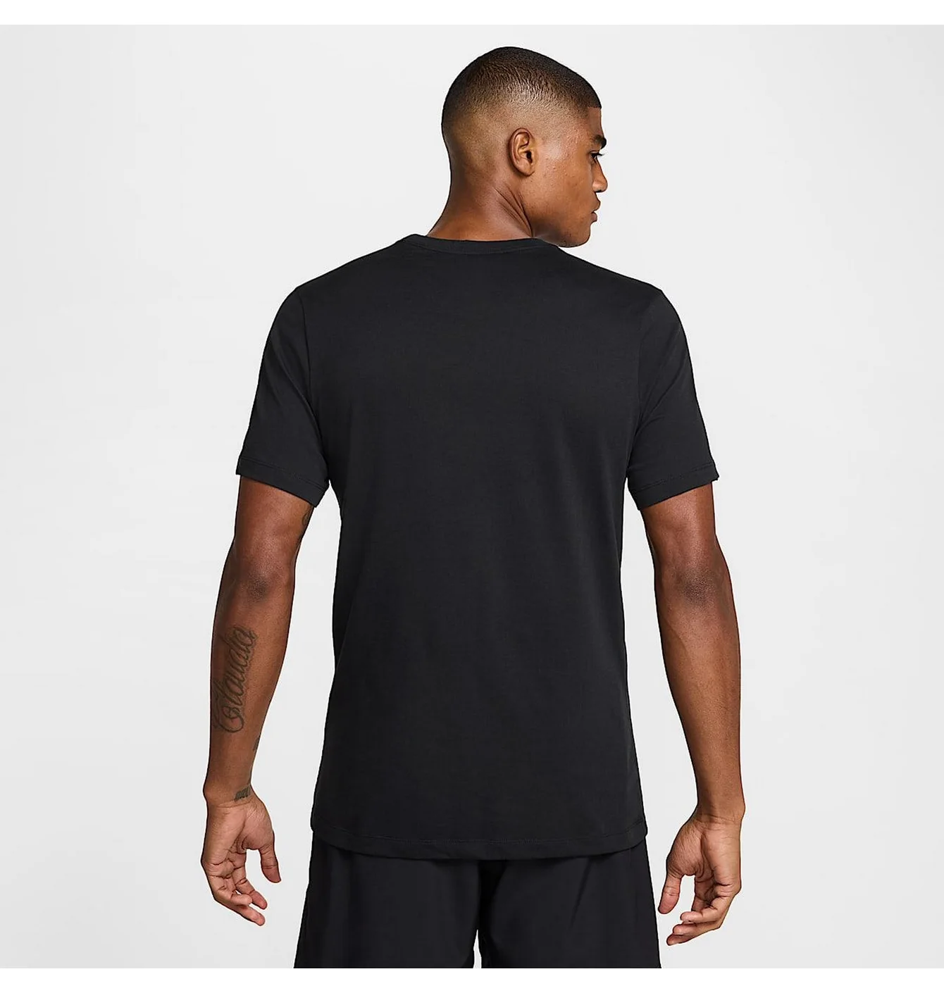 Футболка чоловіча Nike Dri-Fit Fitness T-Shirt Black HJ3609-010