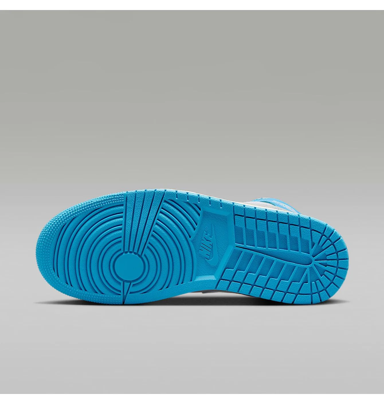 Кросівки унісекс Nike 1 Mid White/Blue BQ6472-400