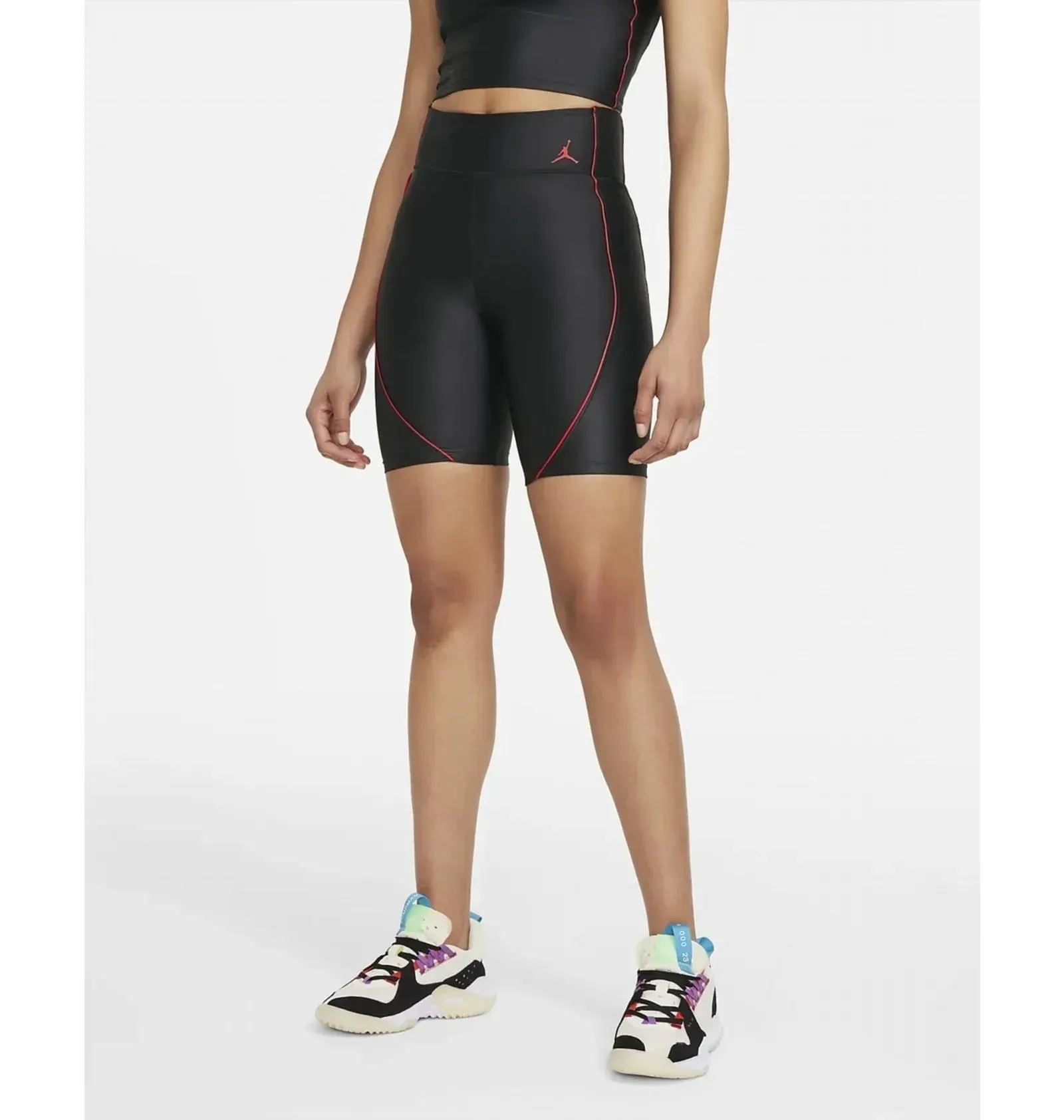 Шорти жіночі Jordan Essen Leg Short (DC2177-010)