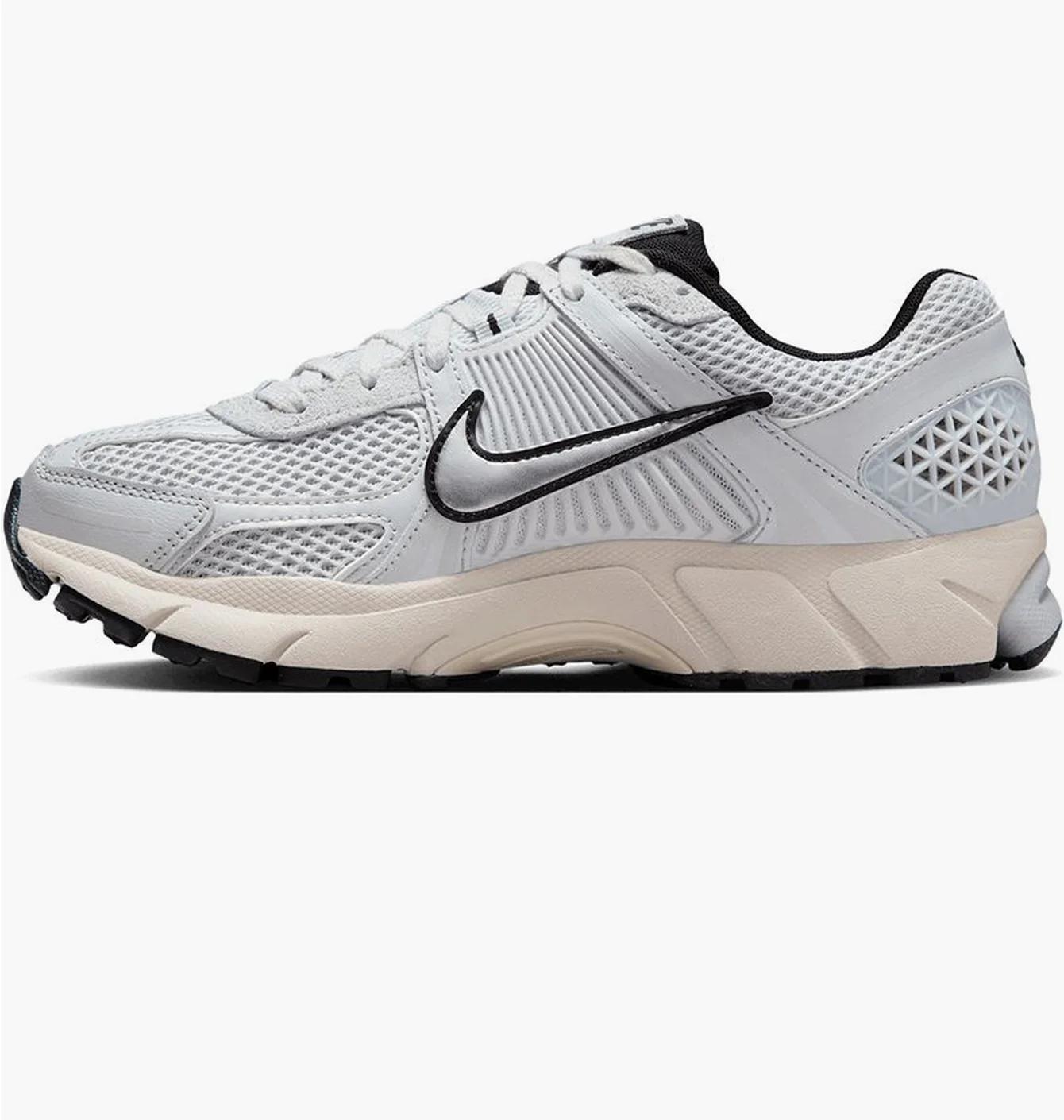 Кросівки жіночі Nike Wmns Zoom Vomero 5 White FN6742-002