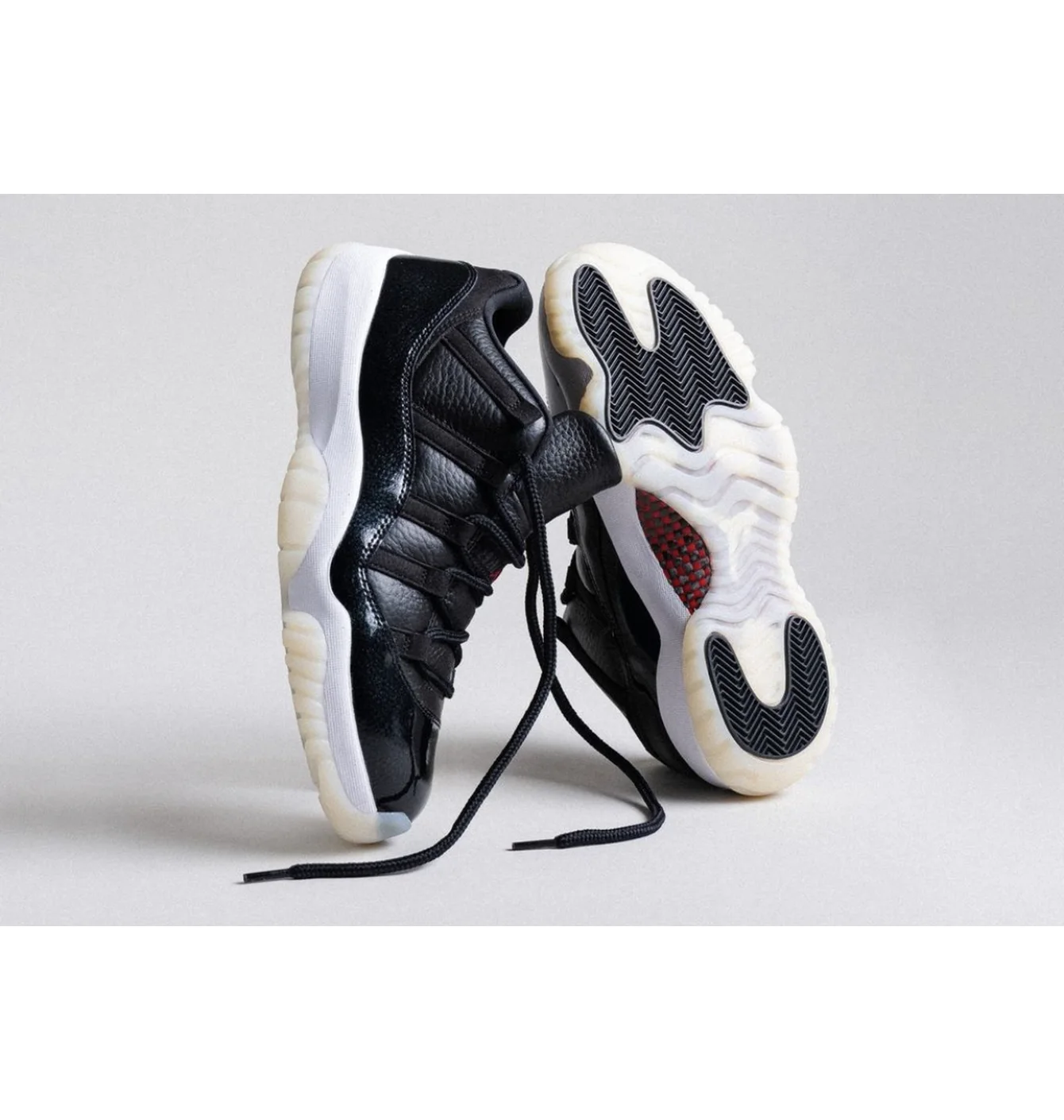 Кросівки чоловічі Air Jordan Retro 11 Low Black Av2187-001