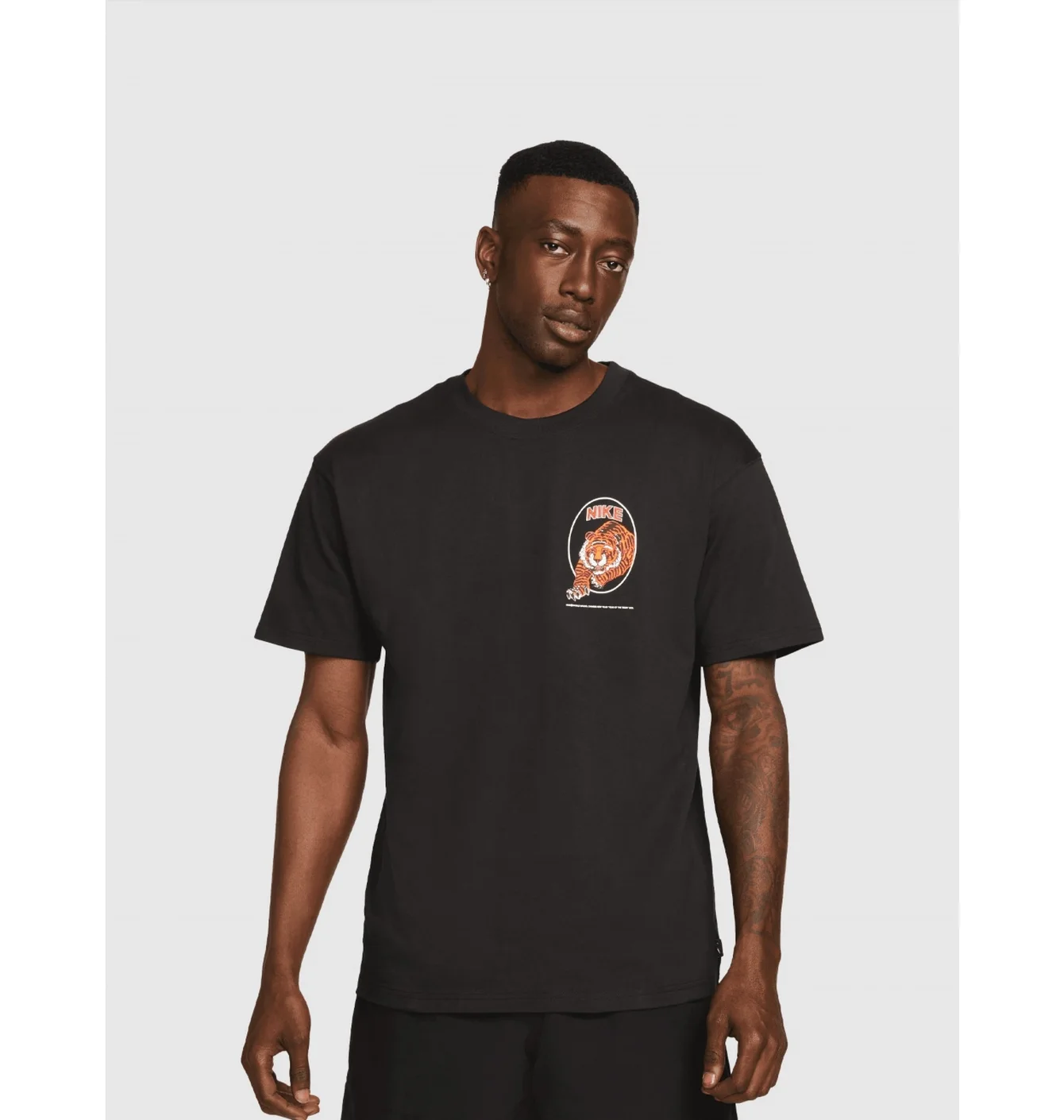 Футболка чоловіча Nike Nrg Tee Black DO6627-010