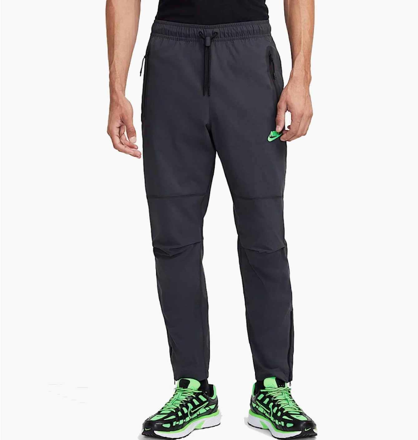 Штани чоловічі Nike Tech Woven Pants Black HM8241-060