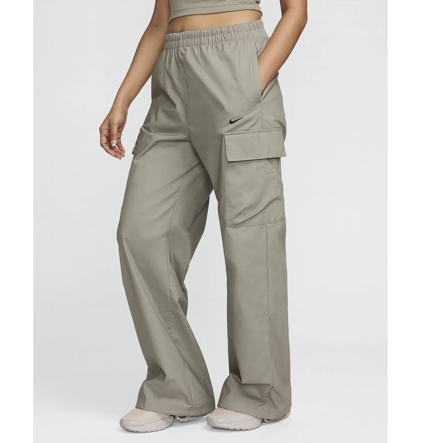 Штани жіночі Nike Sportswear Everything Wovens Mid-Rise Cargo Pants Grey FV7643-320