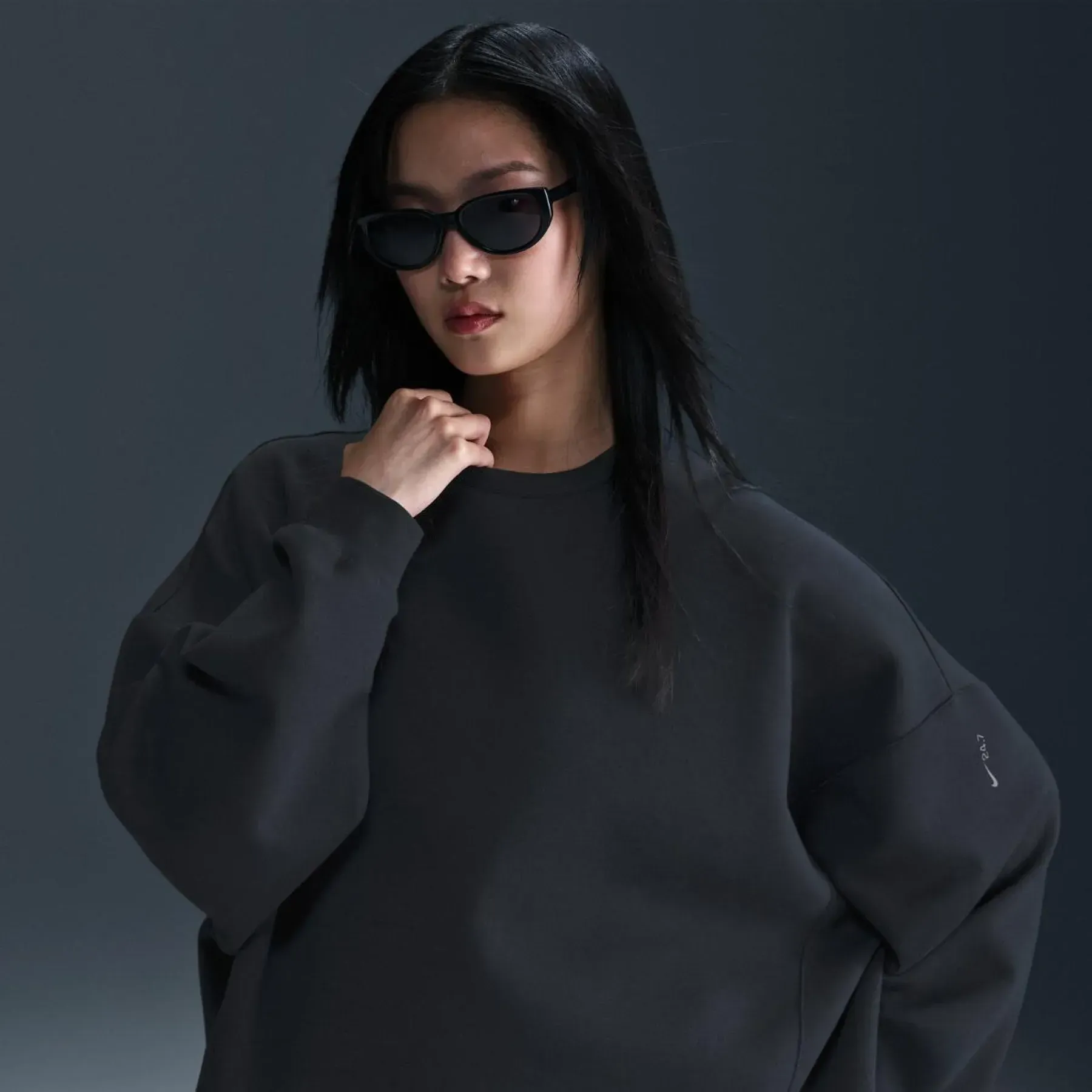 Кофта жіночі Nike W Nk 24.7 Dri-Fit Crew Soft Knit (HQ8193-010)