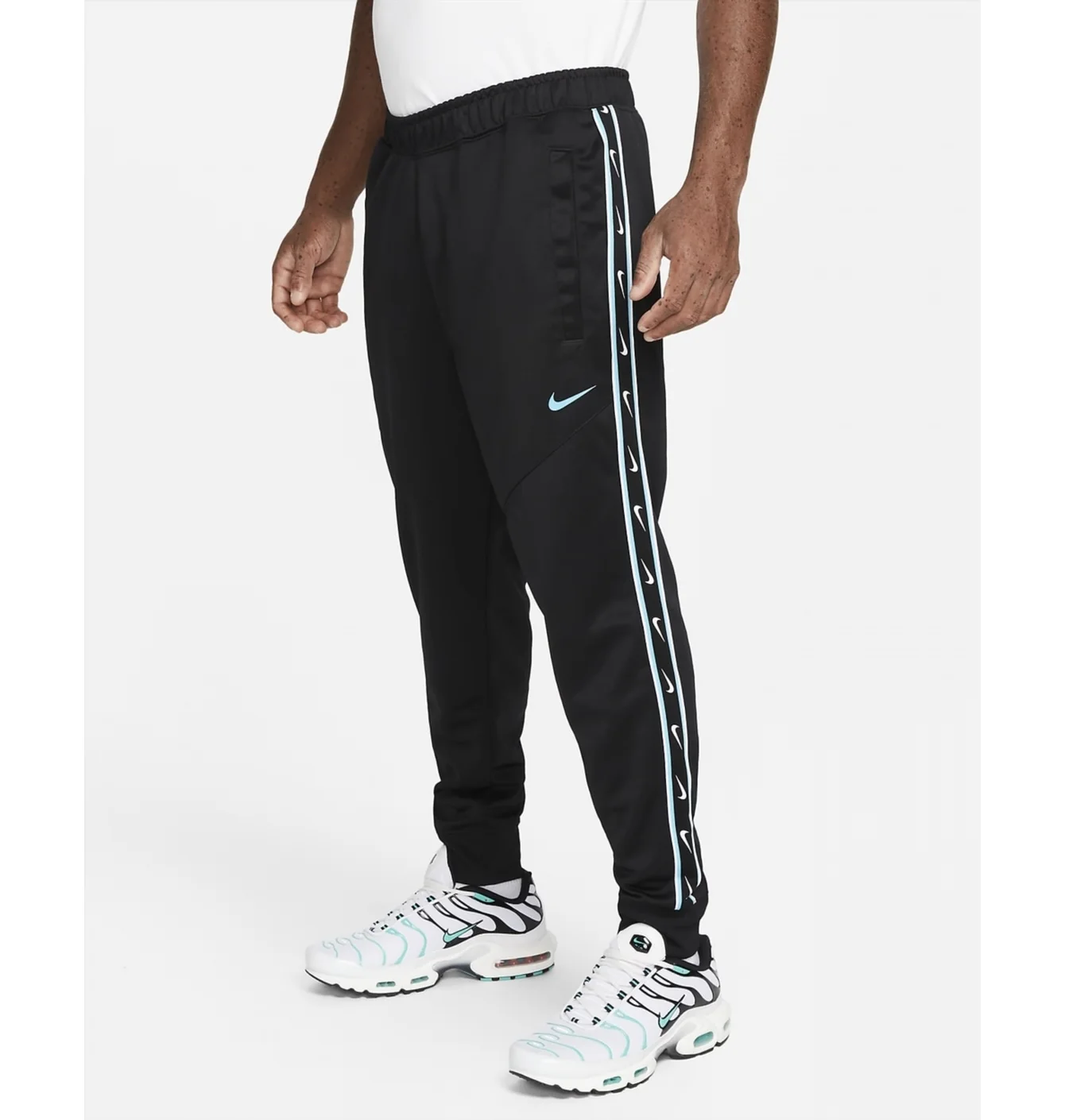 Штани чоловічі Nike Sportswear Repeat Black Dx2027-011