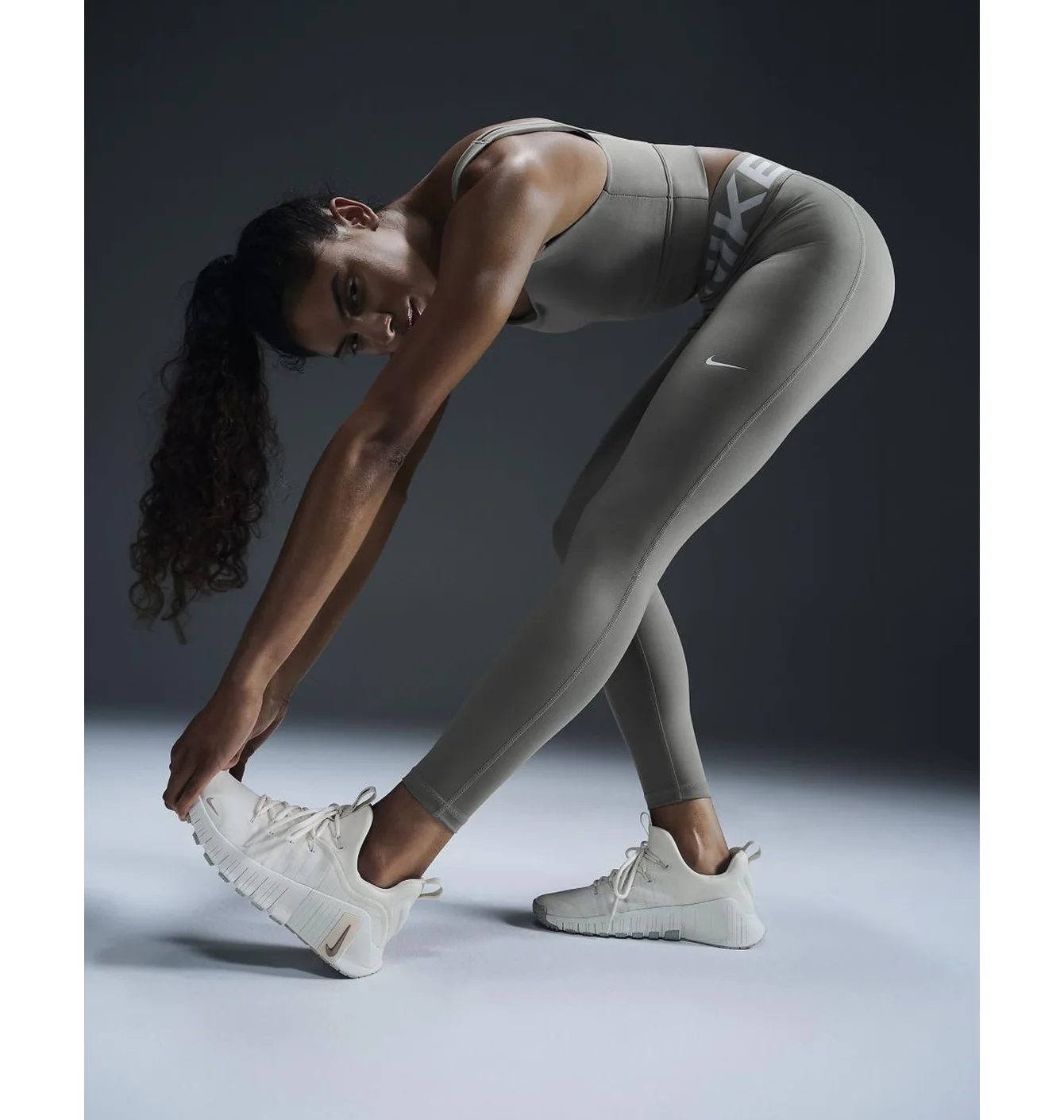Легінси жіночі Nike Pro Sculpt Grey FV7382-320