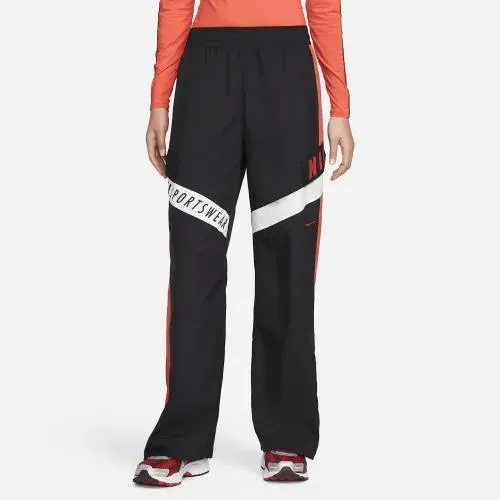 Брюки жіночі Nike Sportswear Pants (HF5957-010)