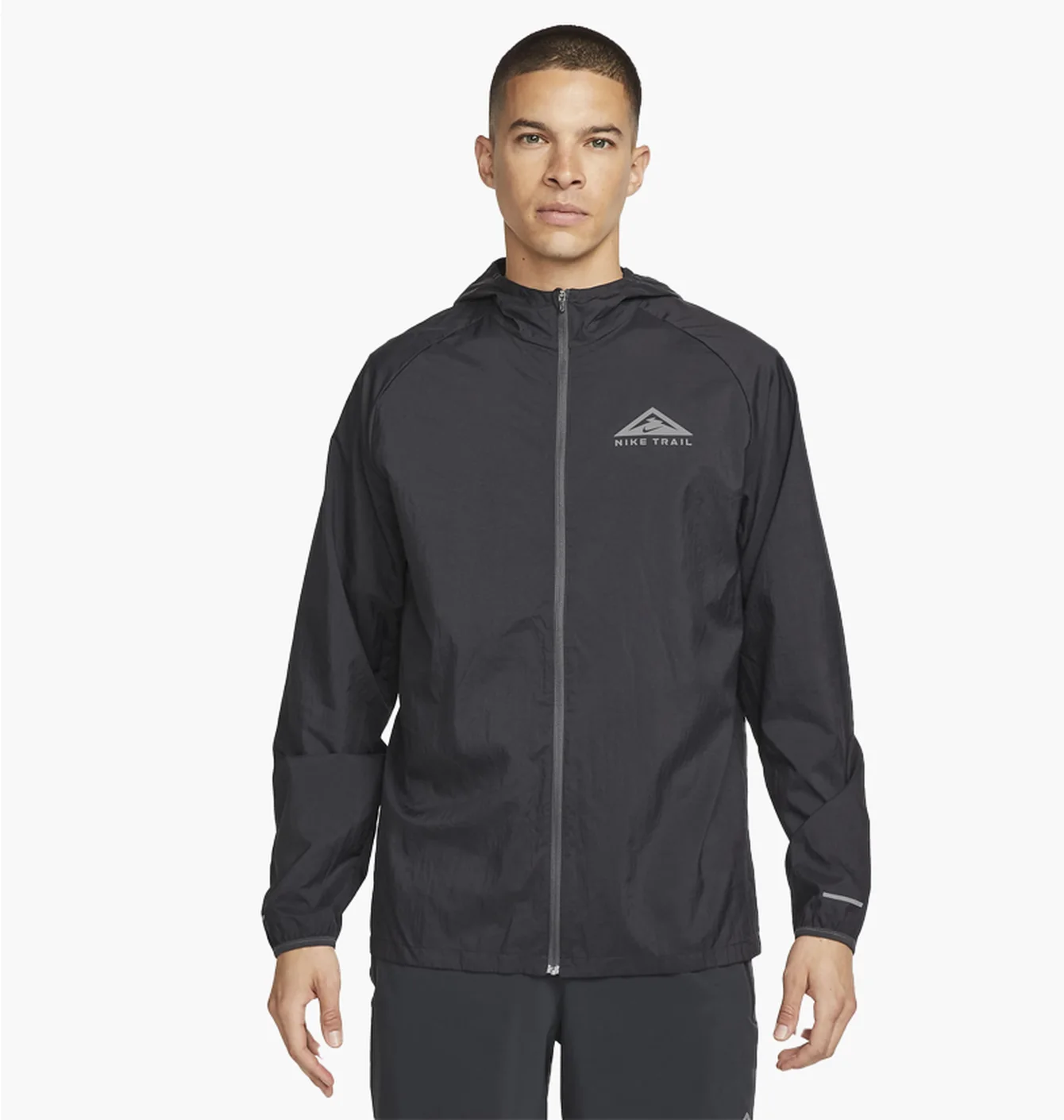 Куртка чоловіча Nike Trail Aireez Lightweight Trail Running Jacket Black DX6883-010