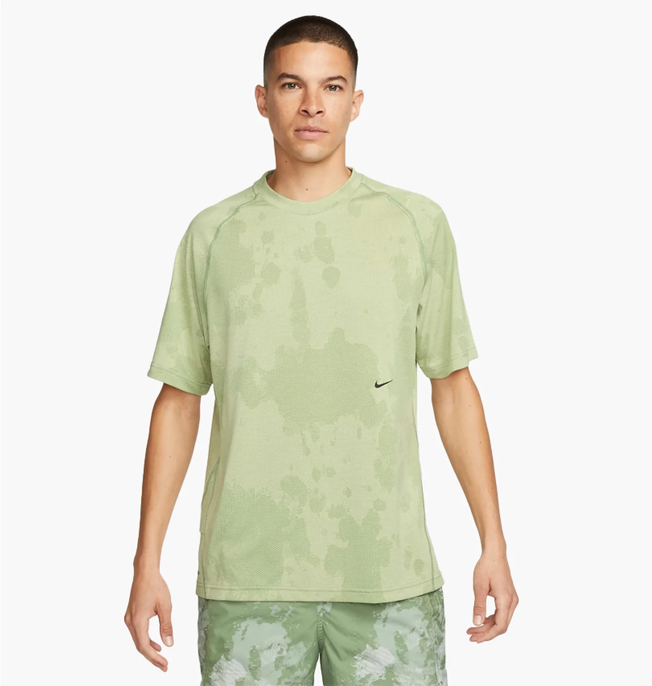 Футболка чоловіча Nike Dri-Fit Olive DX6954-371