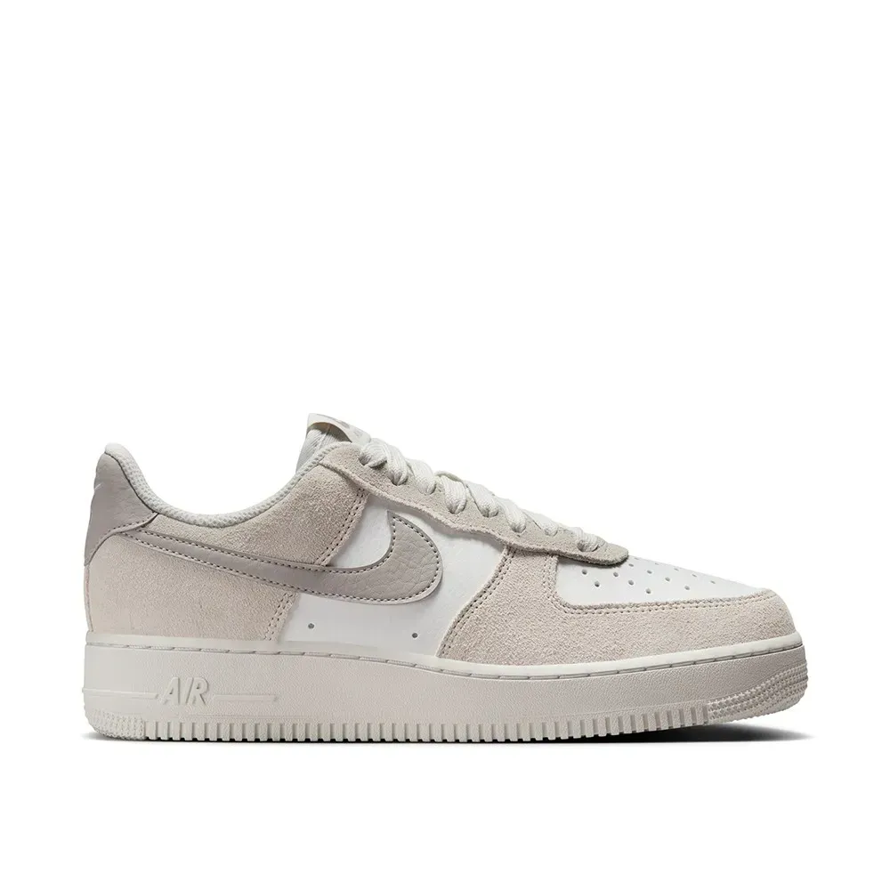 Кросівки жіночі Nike W Air Force 1 Lo (II7650-121)