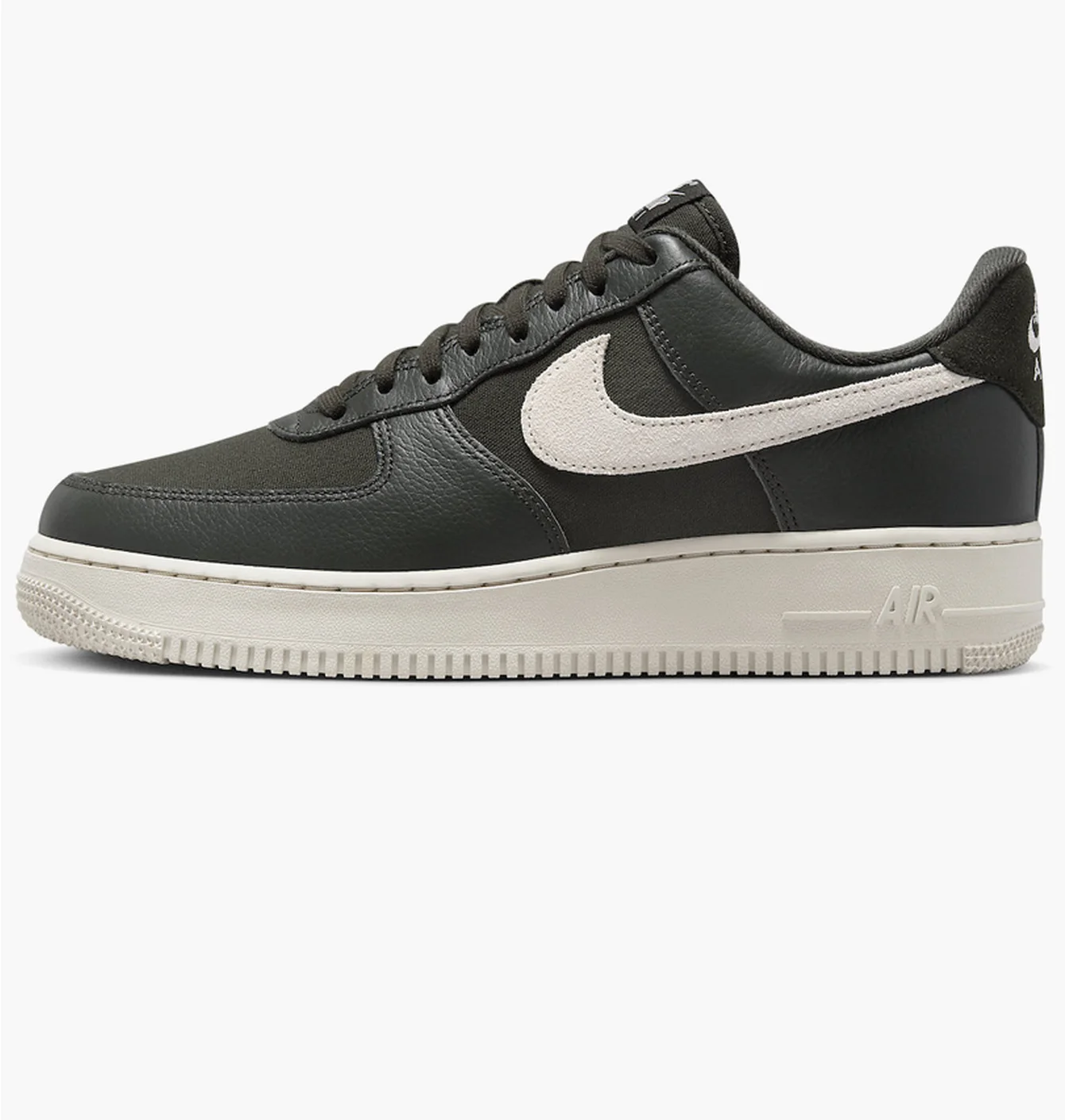 Кросівки чоловічі Nike Air Force 1 07 Lx Olive DV7186-301