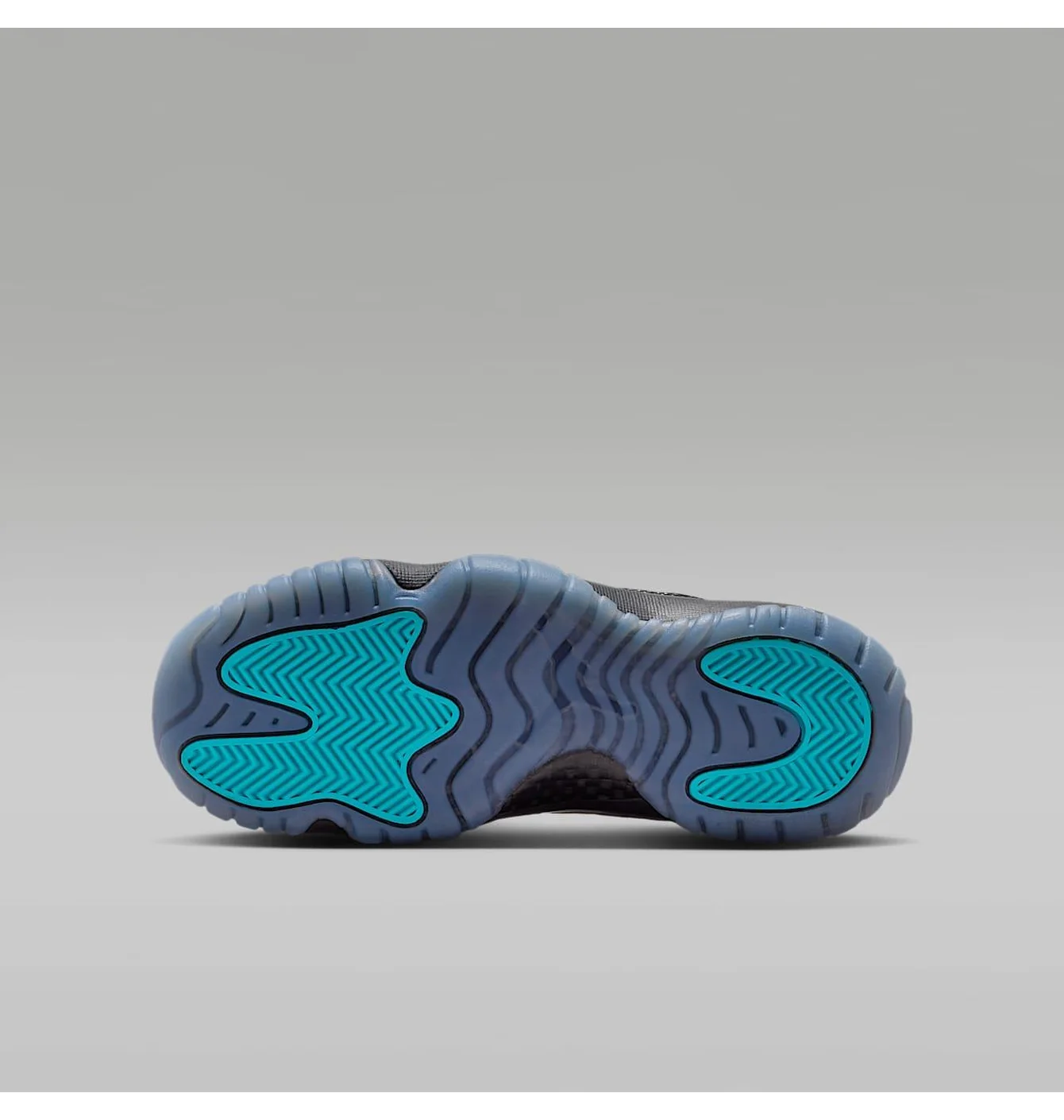 Кросівки дитячі Air Jordan 11 Retro (2025) (Gs) Black 378038-047