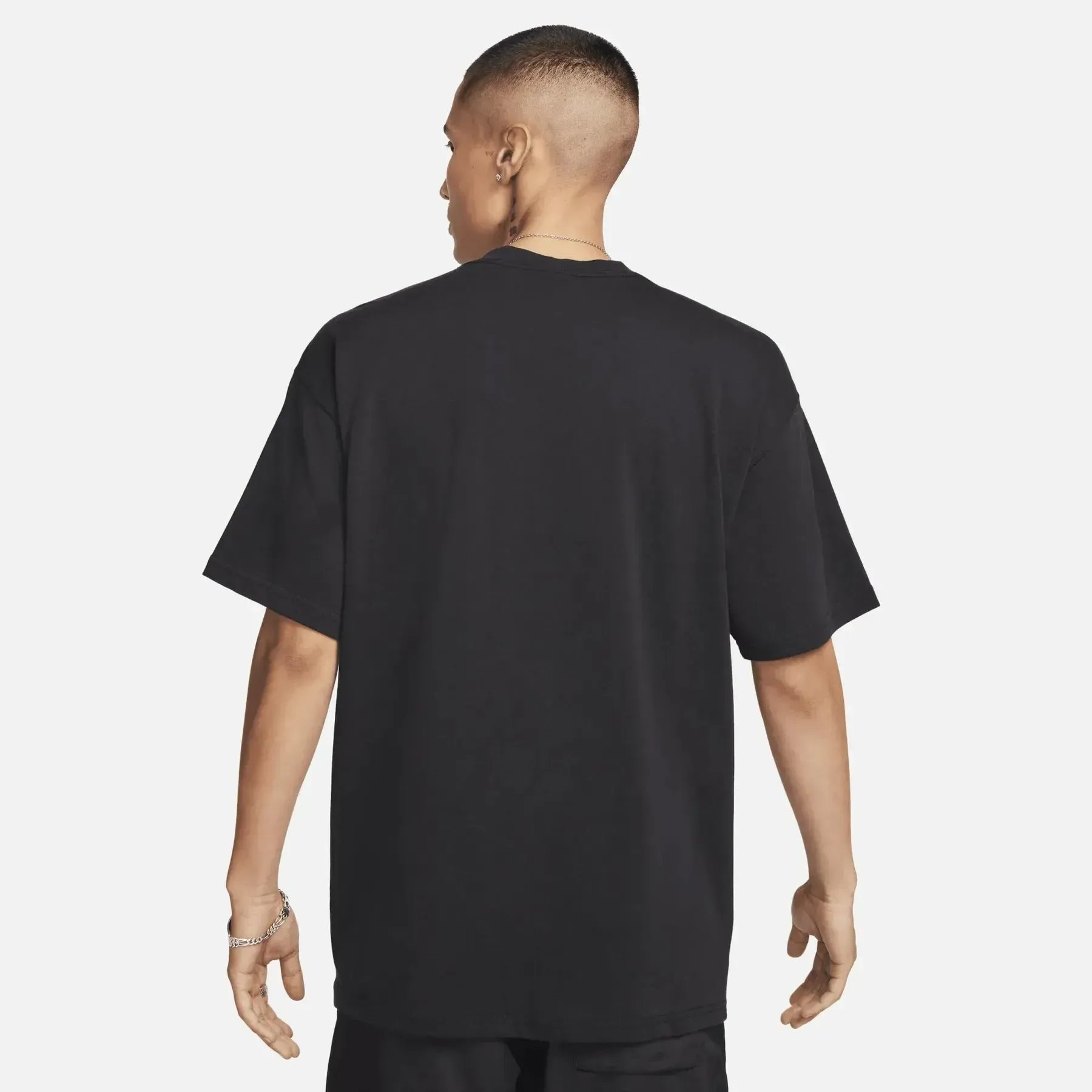 Футболка чоловіча Nike Tuned T-Shirts (FV0066-010)