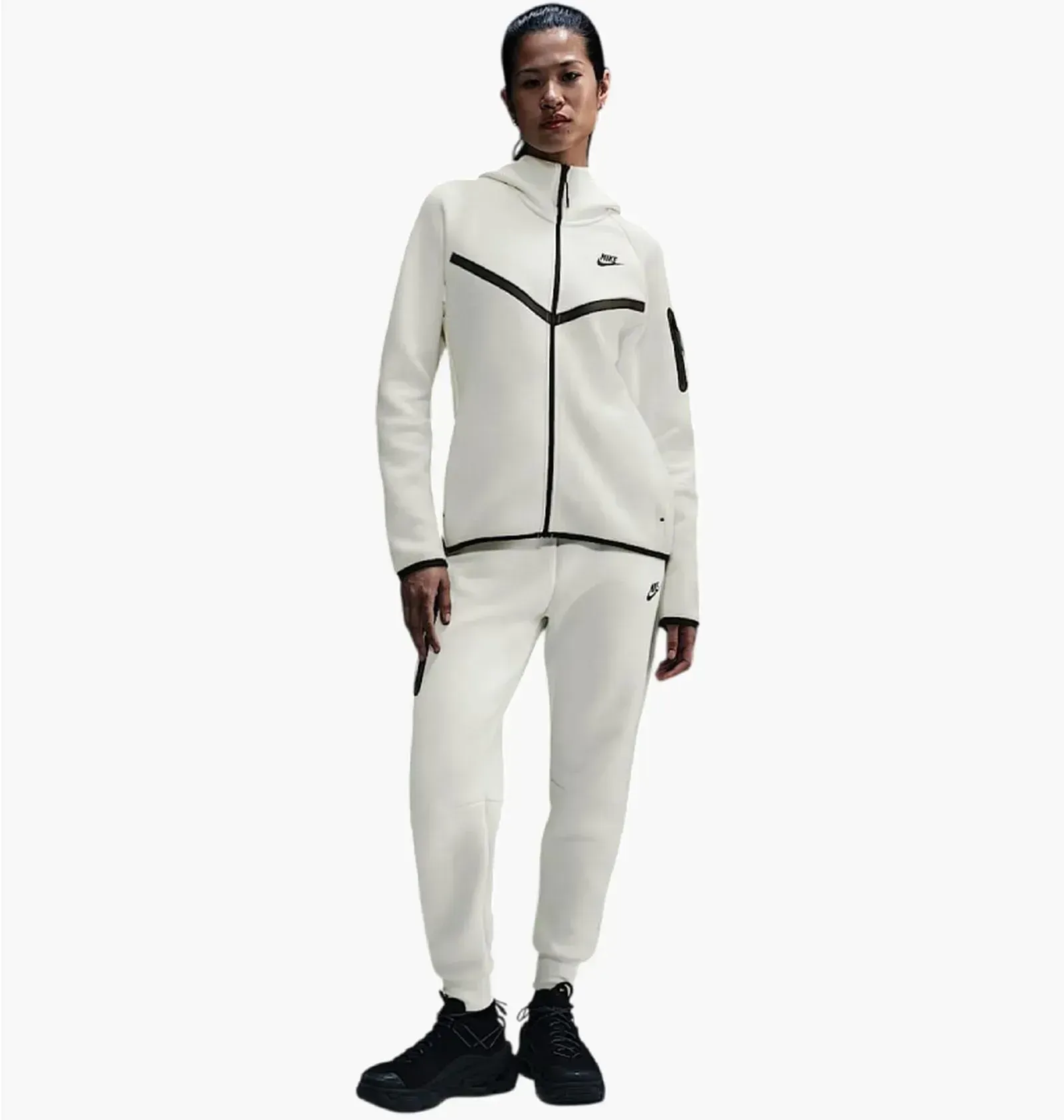 Спортивний костюм жіночий Nike Sportswear Tech Fleece Windrunner Beige (HV6747-110__HV6779-110)