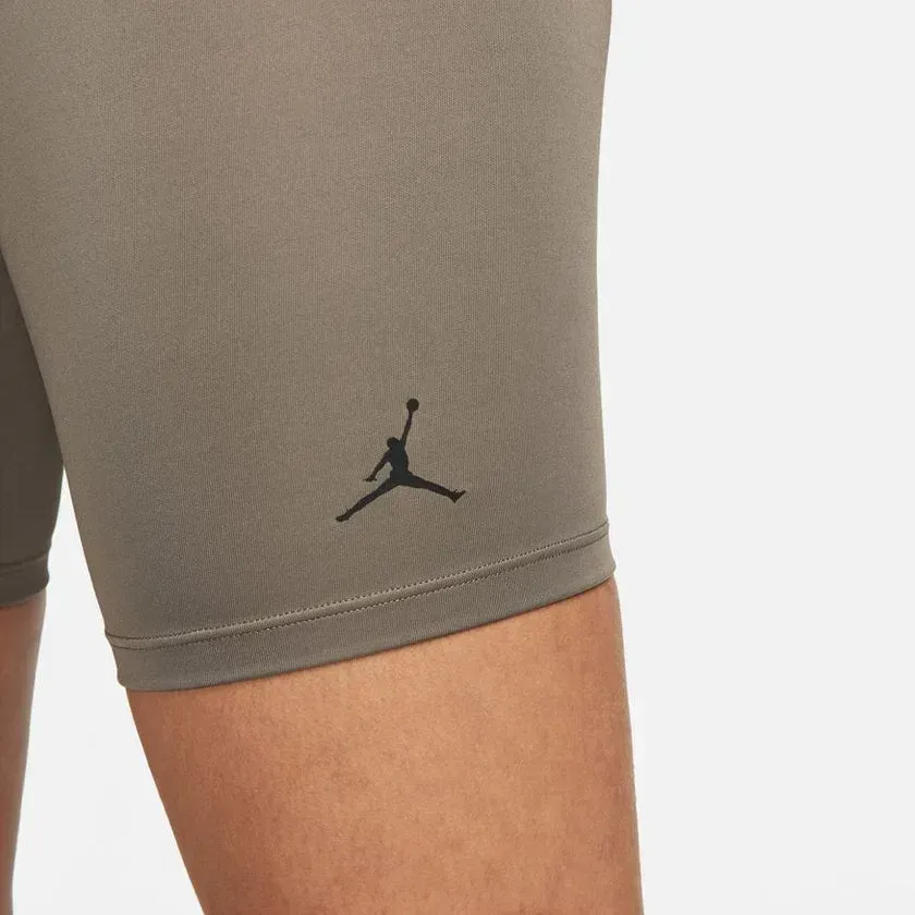 Лосіни жіночі Nike W J Essen Leg Short Core (DM5059-040)
