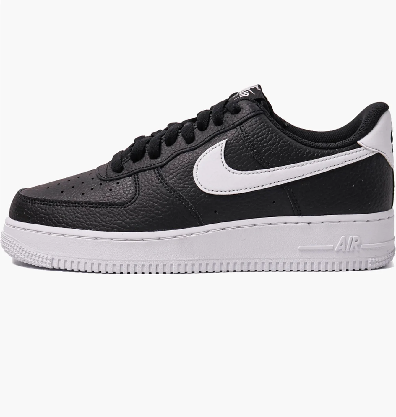 Кросівки чоловічі Nike Air Force 1 07 Black CT2302-002