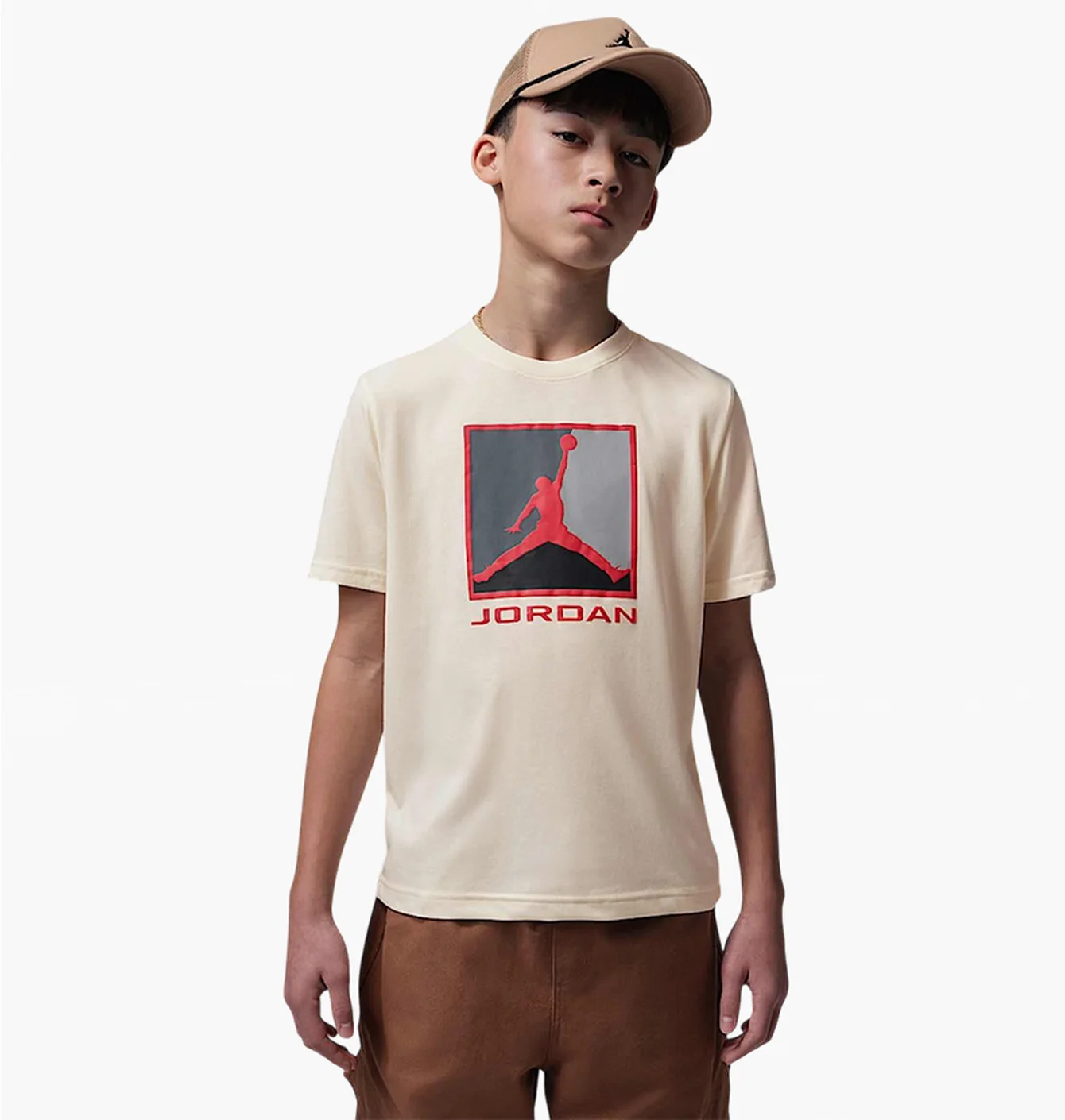 Футболка дитяча Nike Ess Tee Beige 95F057-W5T