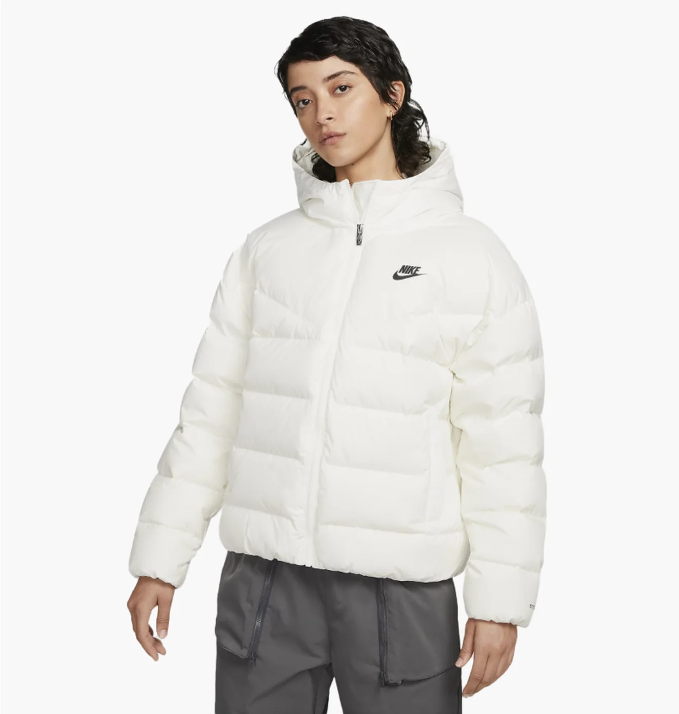 Куртка жіноча Nike Sportswear Storm-Fit Windrunner White Dq5903-133