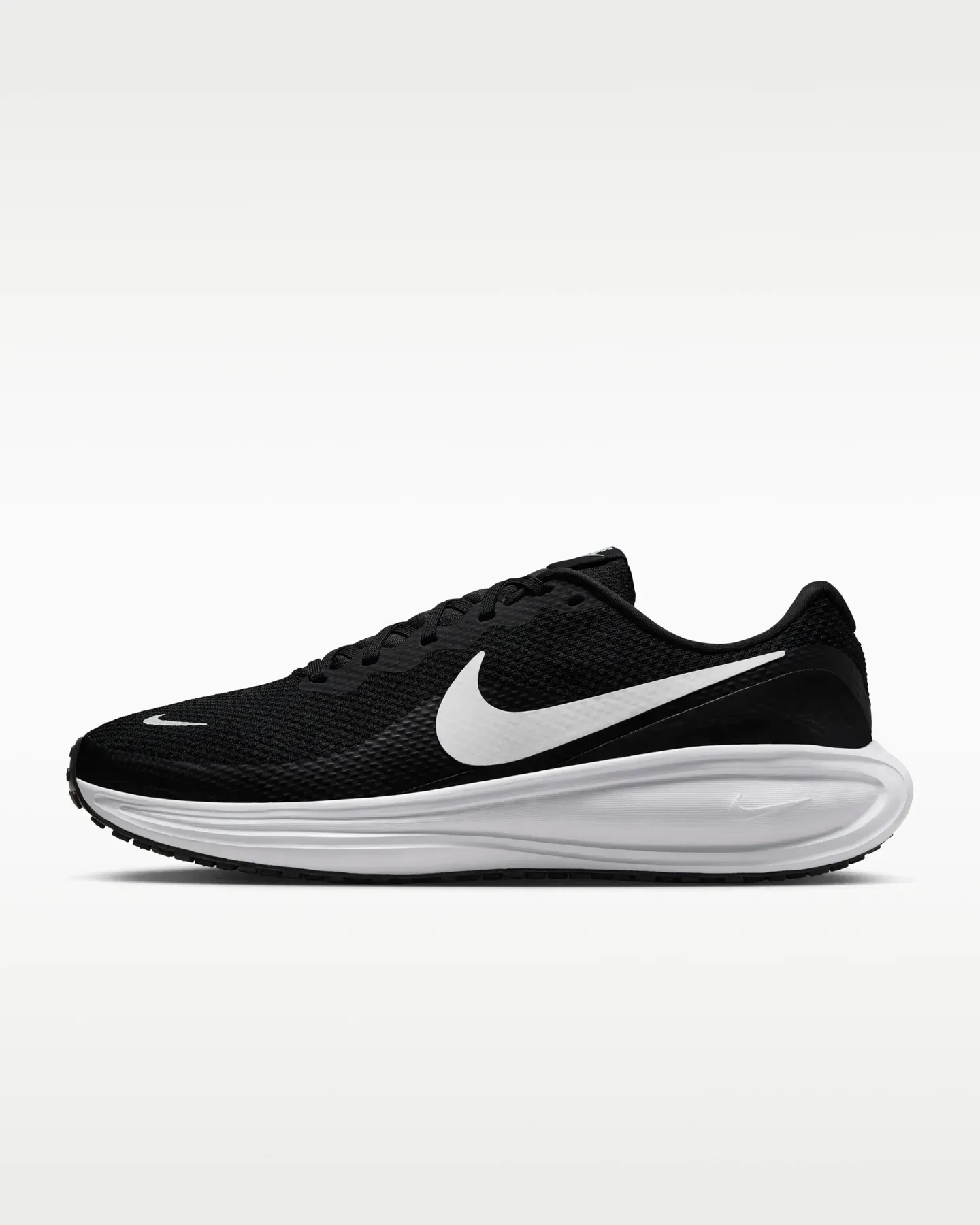 Кросівки чоловічі Nike Revolution 8 Wide (HQ1996-001)