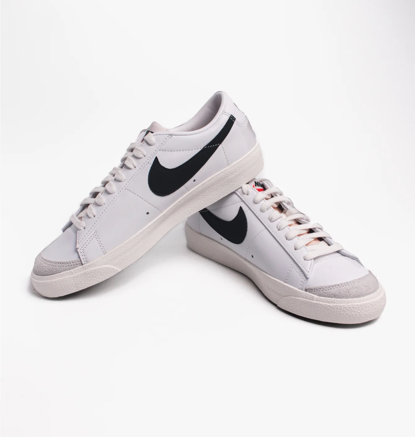 Кросівки чоловічі Nike Blazer Low 77 Vintage White DA6364-101